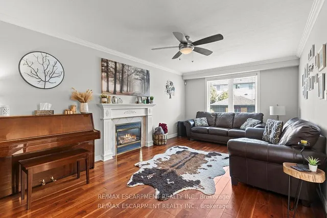 Additional property image - 21 Tuscani Dr