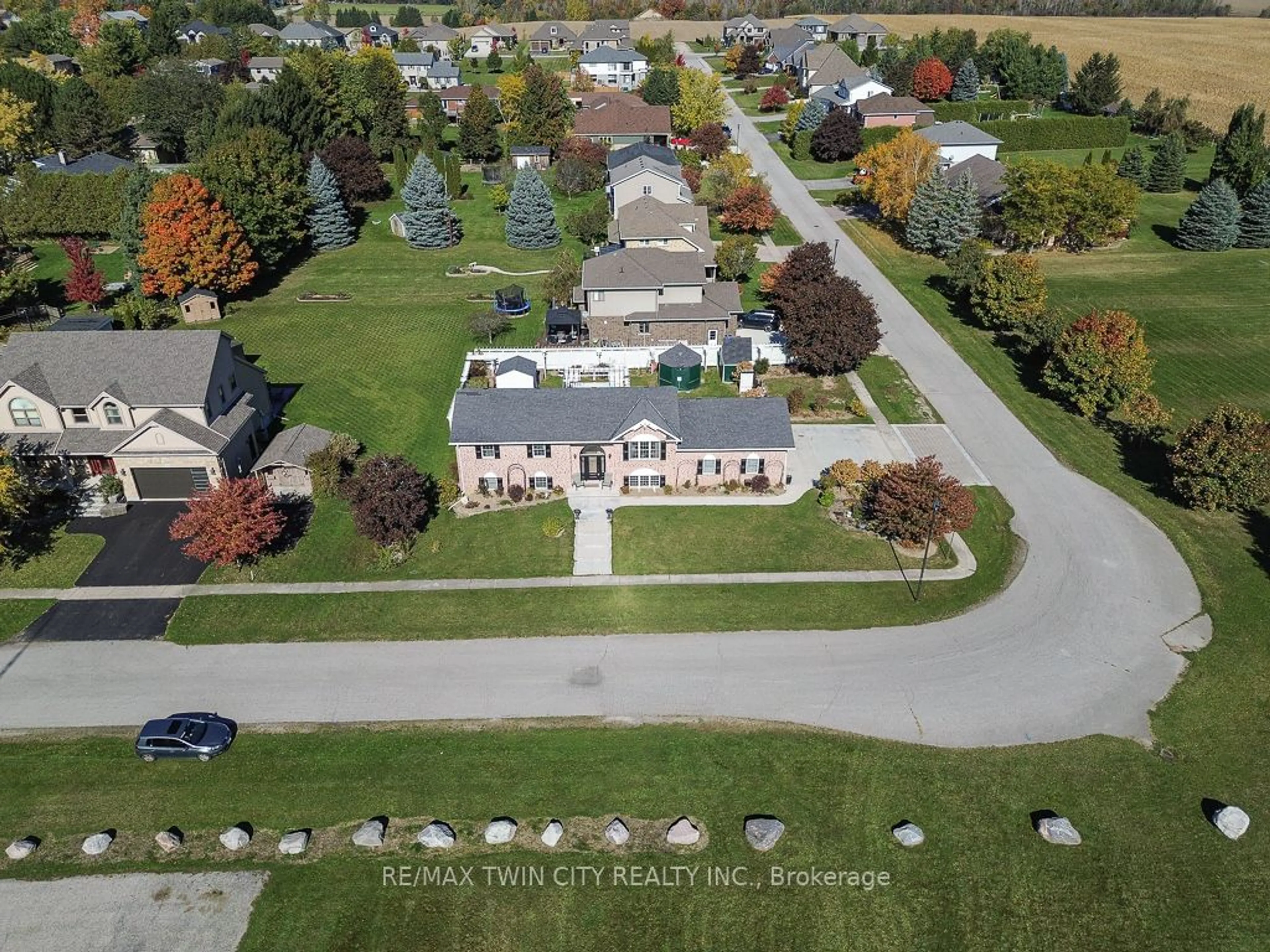 A pic from outside/outdoor area/front of a property/back of a property/a pic from drone, street for 4010 North Hill Dr, Perth East Ontario N0B 2P0