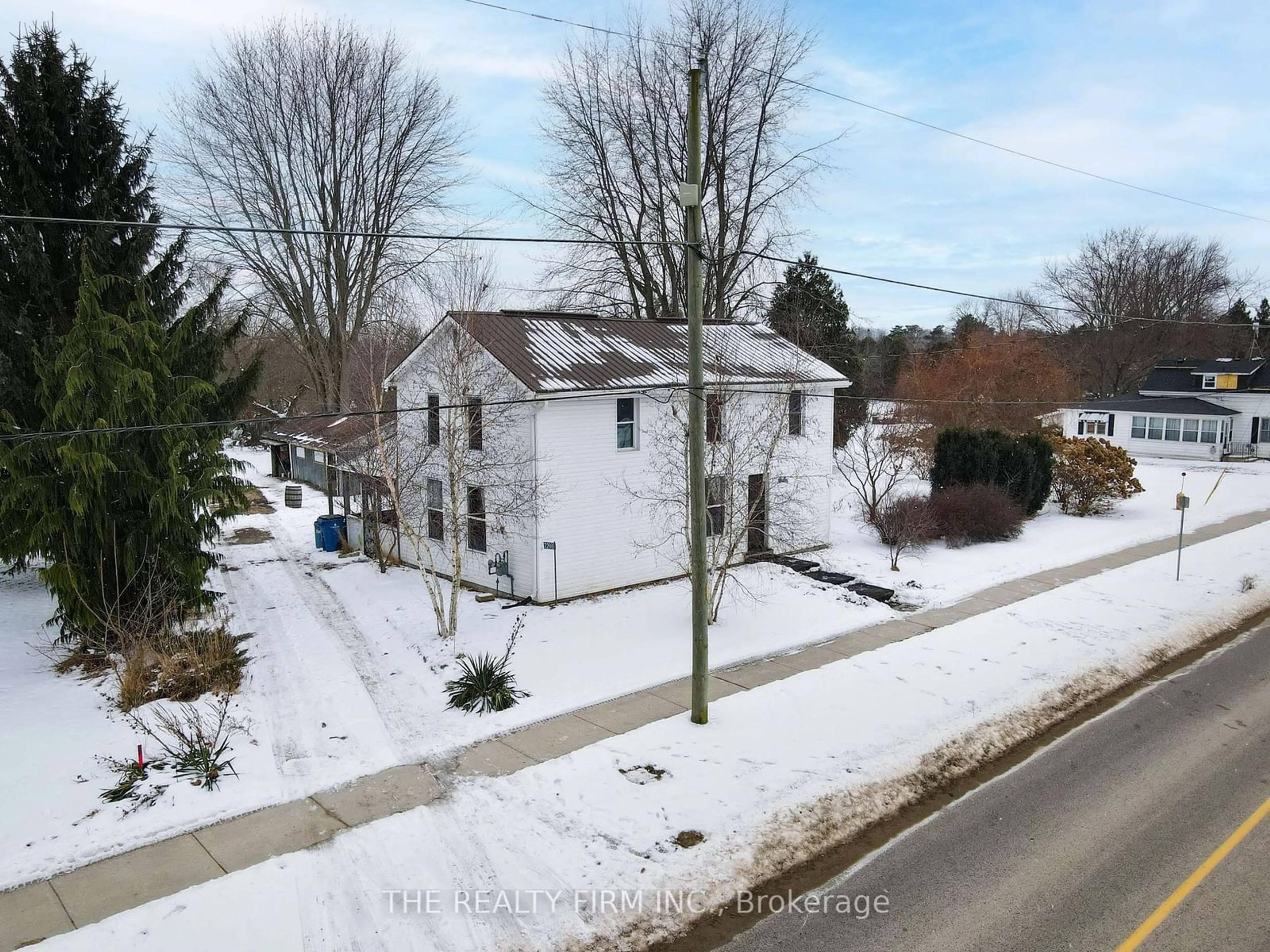 A pic from outside/outdoor area/front of a property/back of a property/a pic from drone, street for 22989 Hagerty Rd, Newbury Ontario N0L 1Z0