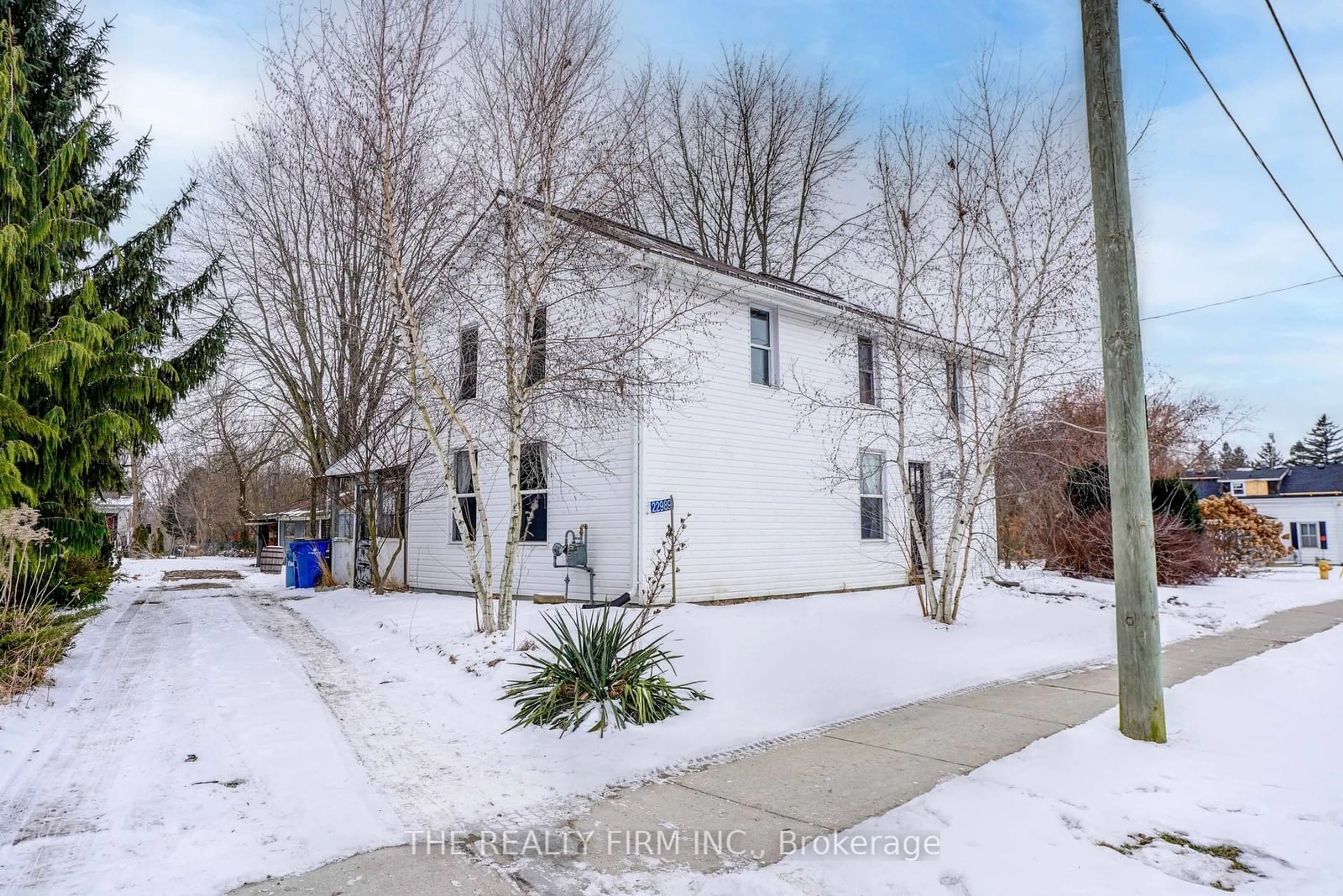 A pic from outside/outdoor area/front of a property/back of a property/a pic from drone, street for 22989 Hagerty Rd, Newbury Ontario N0L 1Z0