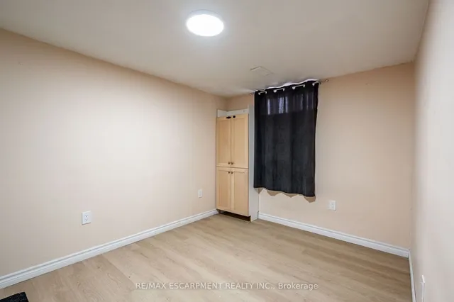 Additional property image - 19 Winthrop Pl