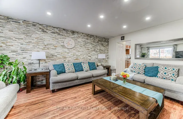 Additional property image - 52 Montcalm Dr Unit 7