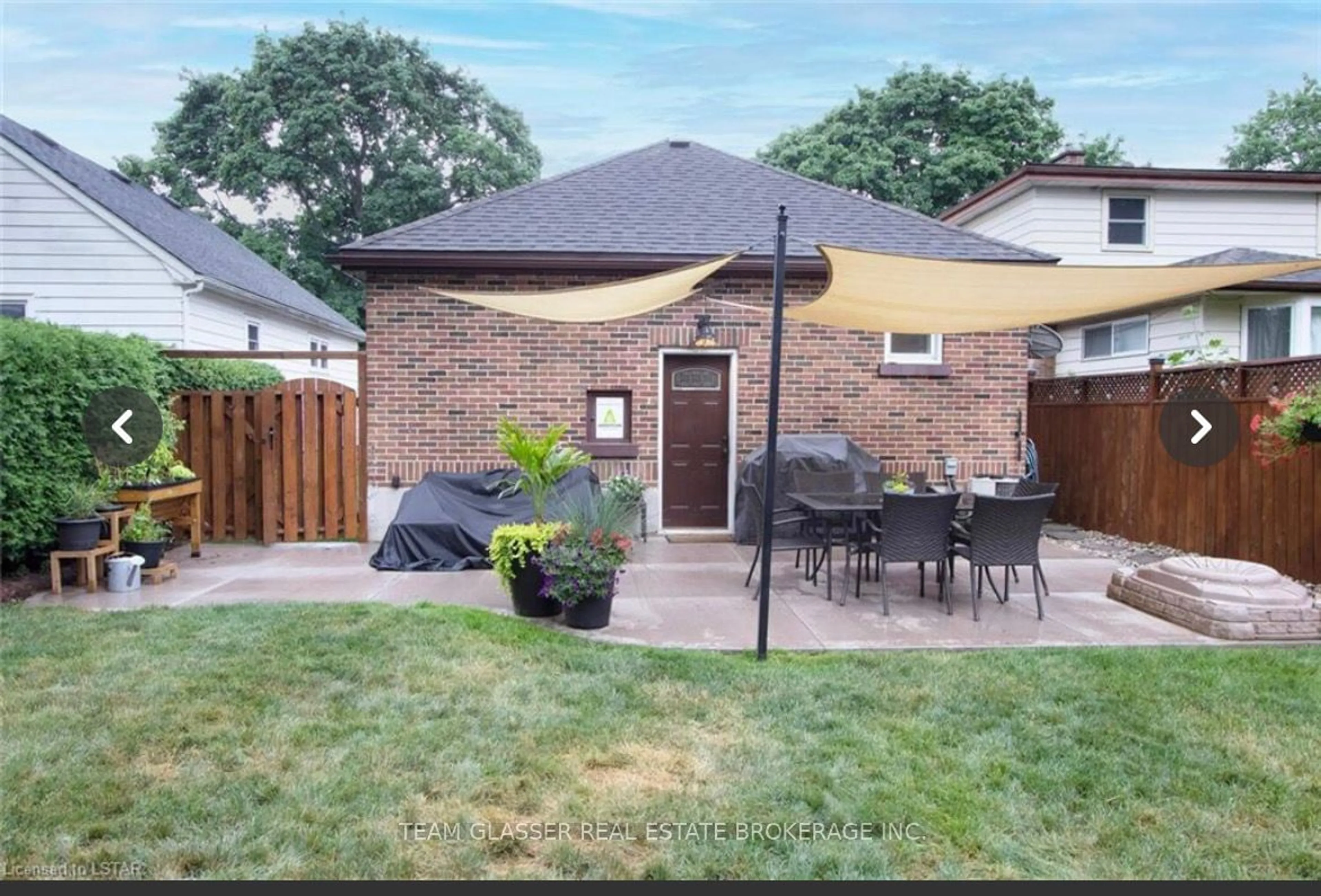 Patio, street for 118 VICTORIA St, London Ontario N6A 2B5