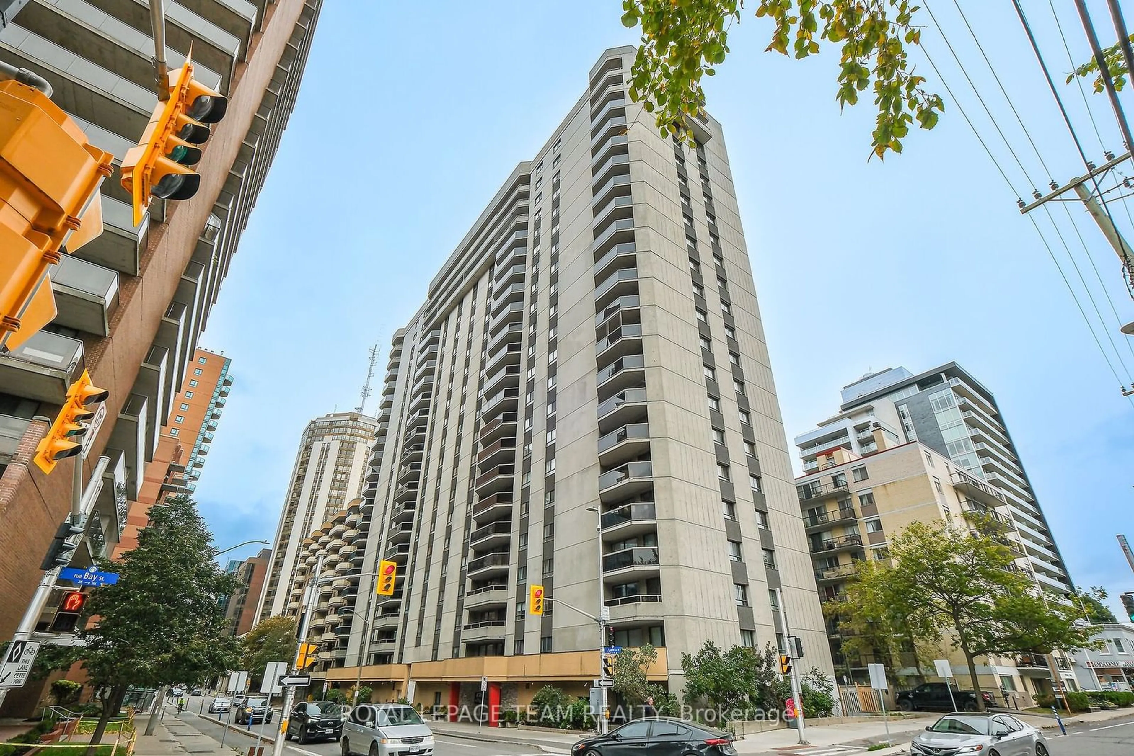 Patio, city buildings view from balcony for 470 Laurier Ave #1607, Ottawa Centre Ontario K1R 7W9