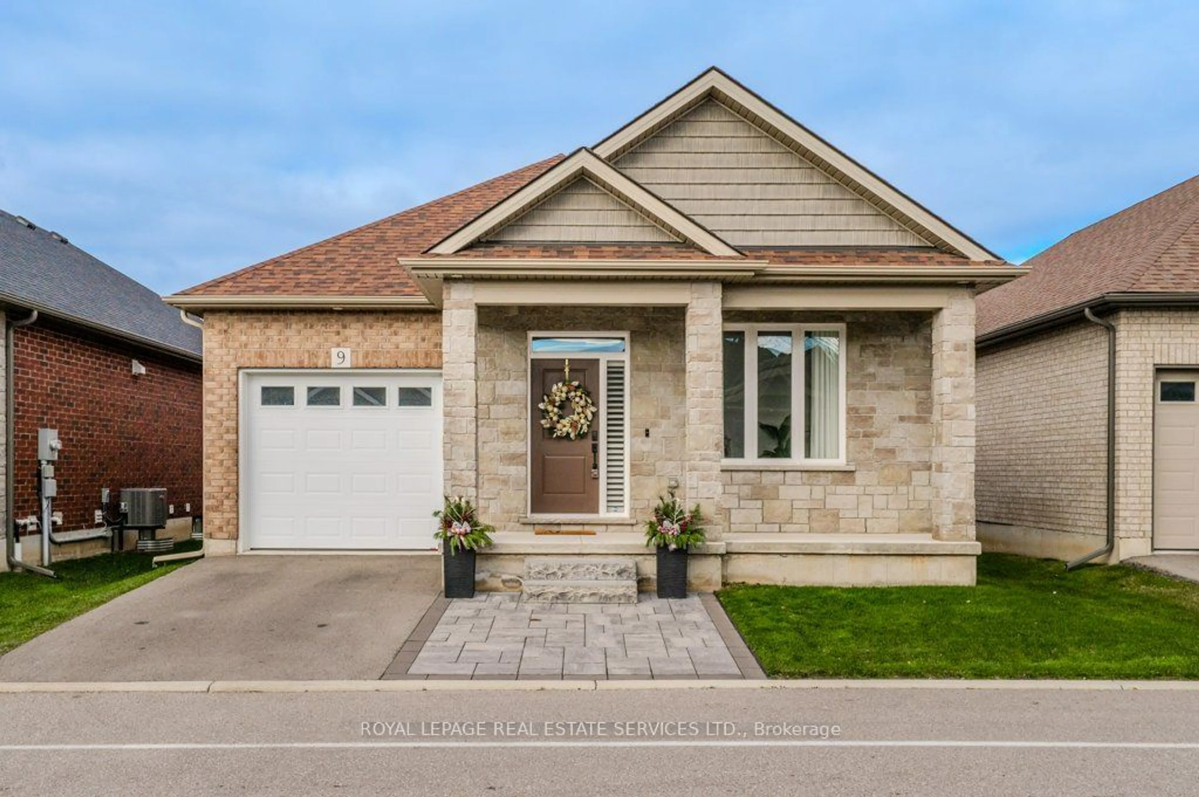 Home with brick exterior material, street for 6 Beckett Dr #9, Brantford Ontario N3T 6E5