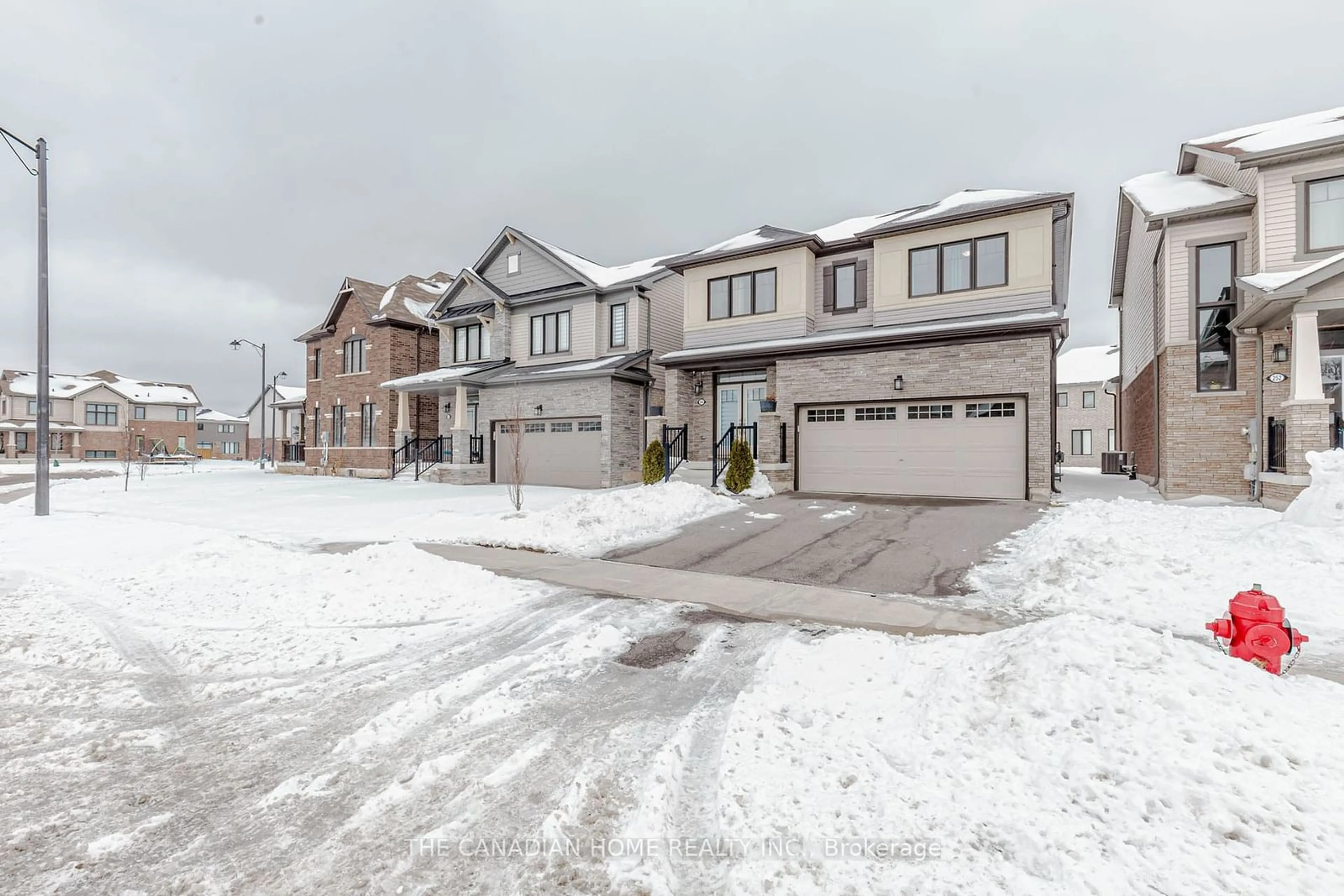 A pic from outside/outdoor area/front of a property/back of a property/a pic from drone, street for 256 BEDROCK Dr, Hamilton Ontario L8J 0M2