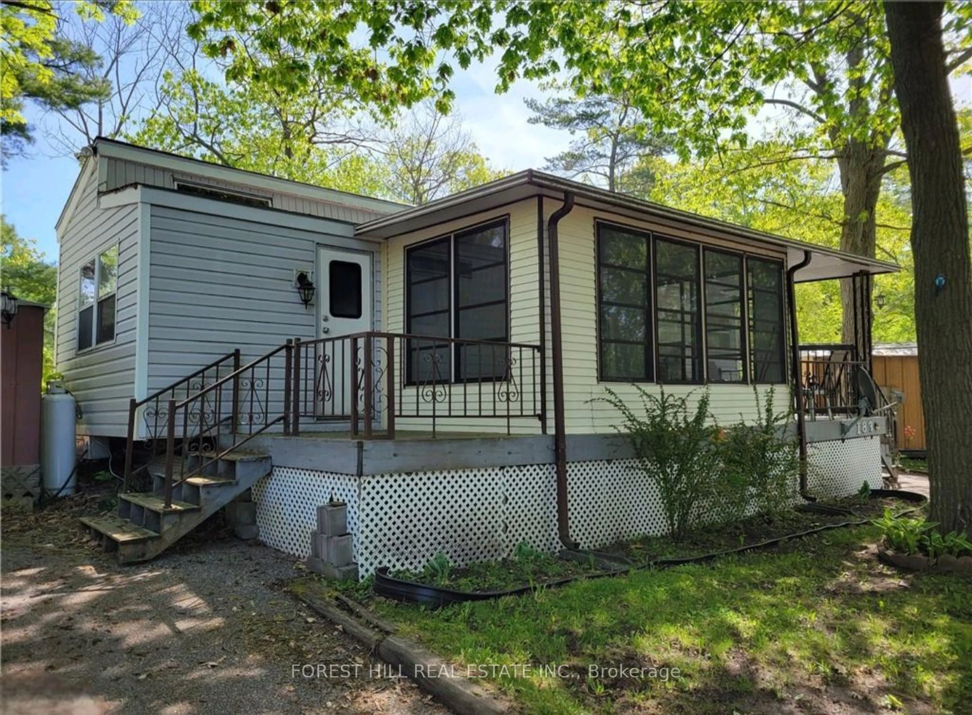 Home with vinyl exterior material, street for 164 Lone Pine Rd #183, Georgian Bay Ontario L0K 1S0