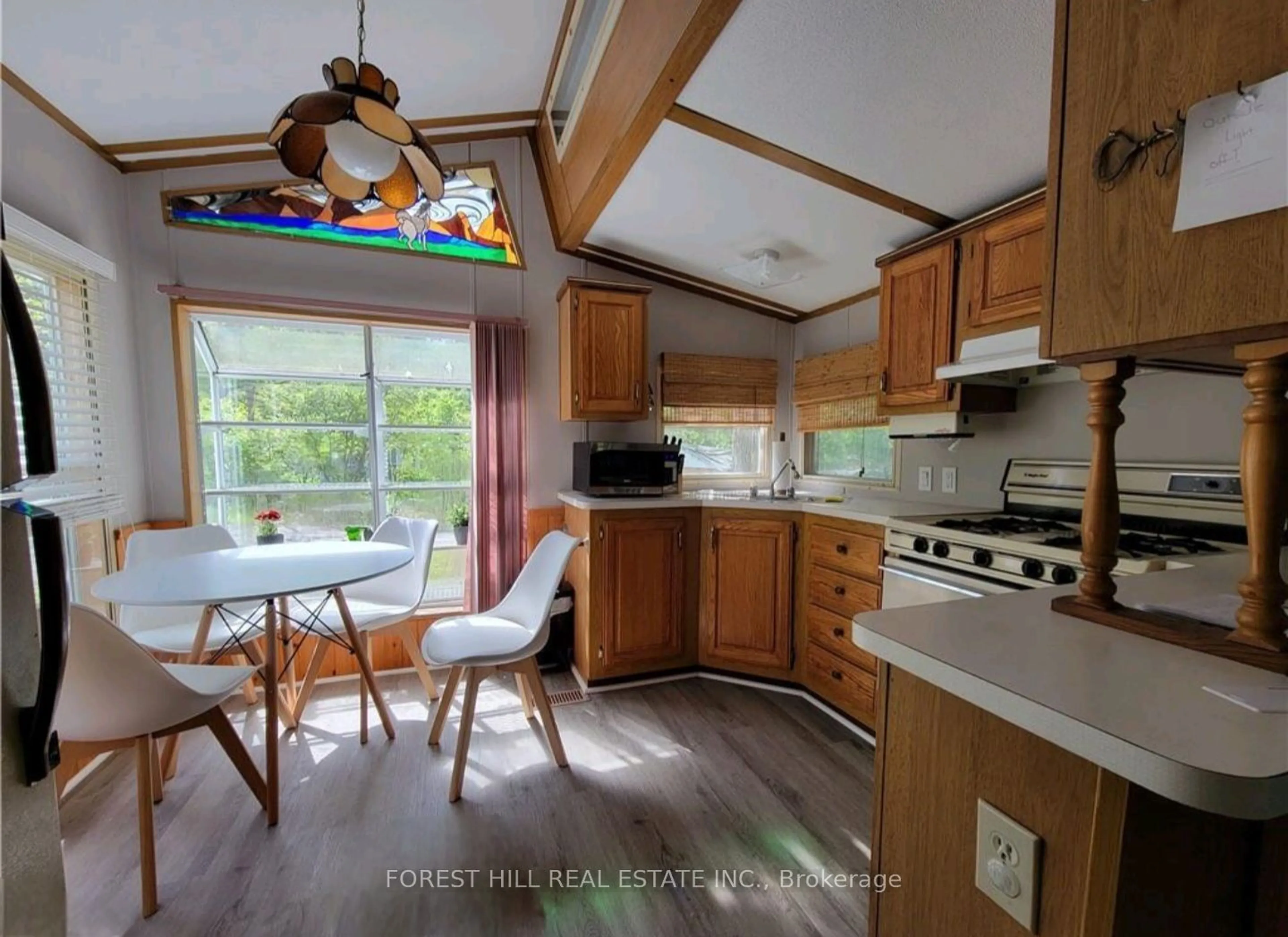 Standard kitchen, wood/laminate floor for 164 Lone Pine Rd #183, Georgian Bay Ontario L0K 1S0