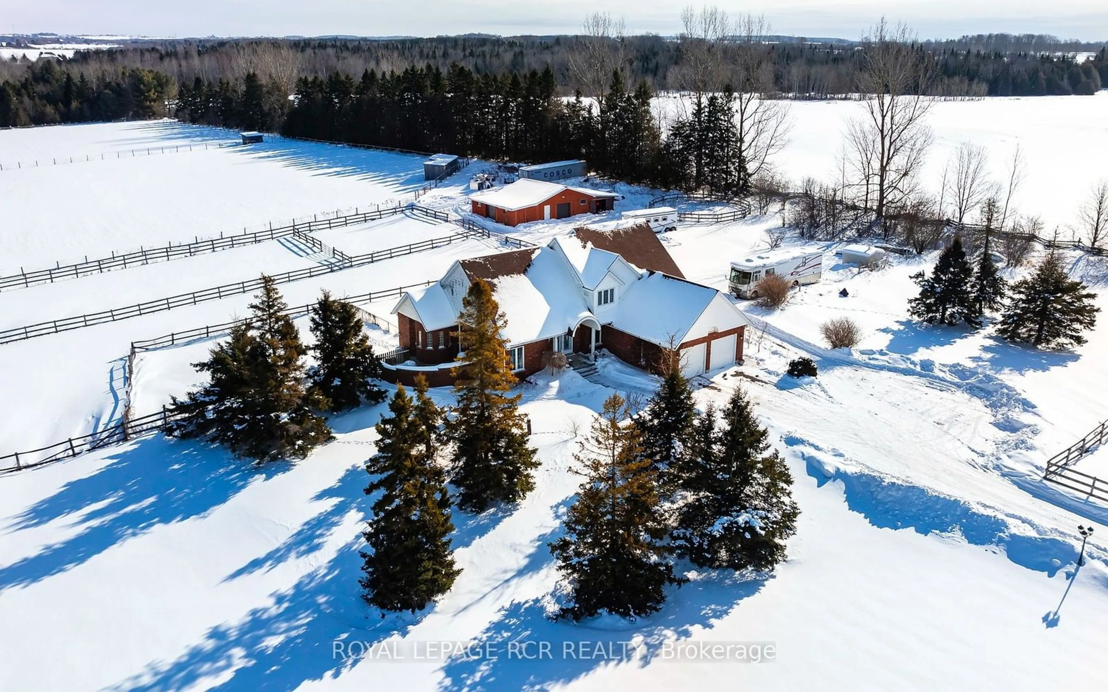 A pic from outside/outdoor area/front of a property/back of a property/a pic from drone, unknown for 293129 8th Line, Amaranth Ontario L9W 0J6