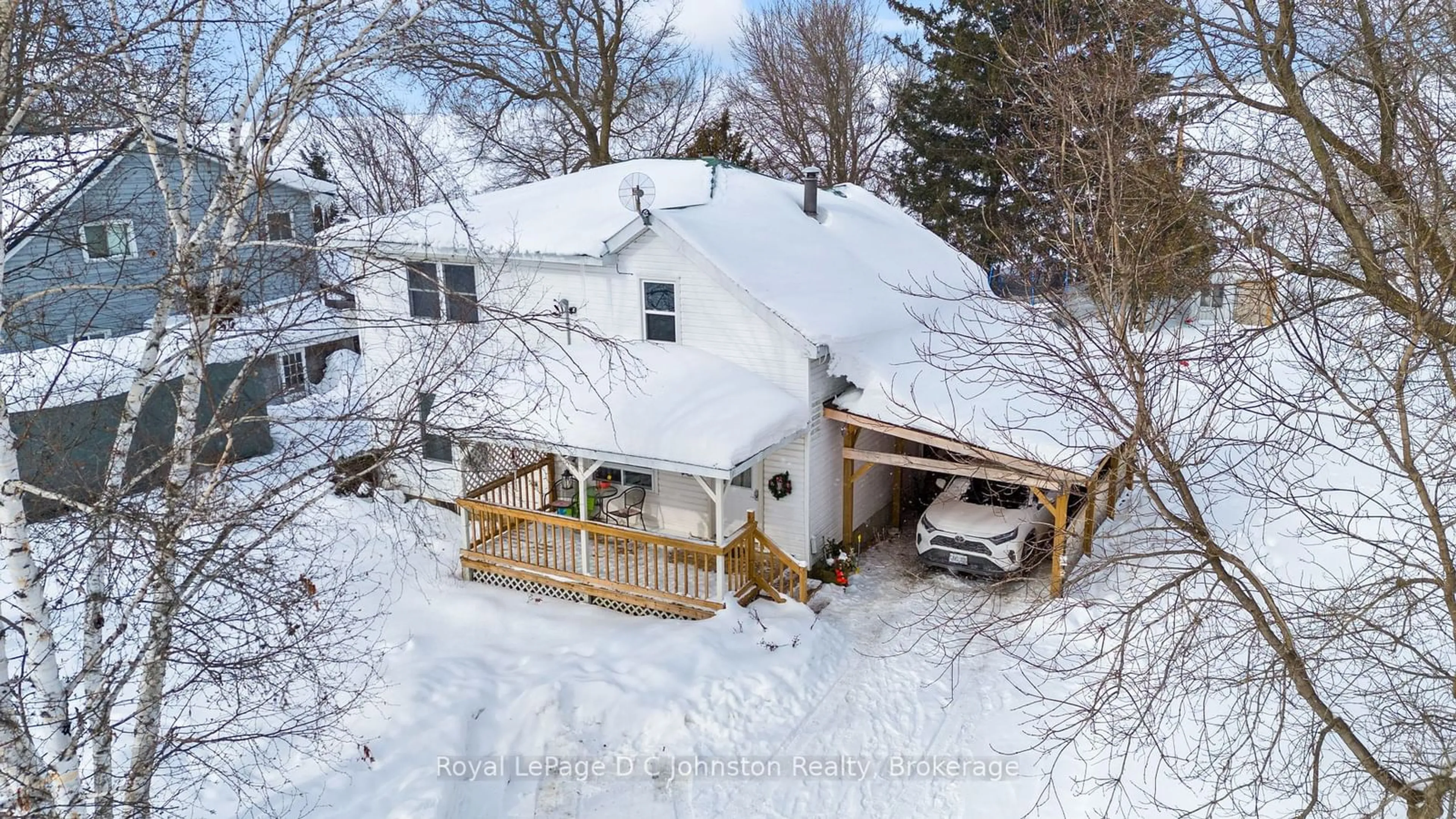 A pic from outside/outdoor area/front of a property/back of a property/a pic from drone, street for 7699 Highway 21, South Bruce Peninsula Ontario N0H 1A0