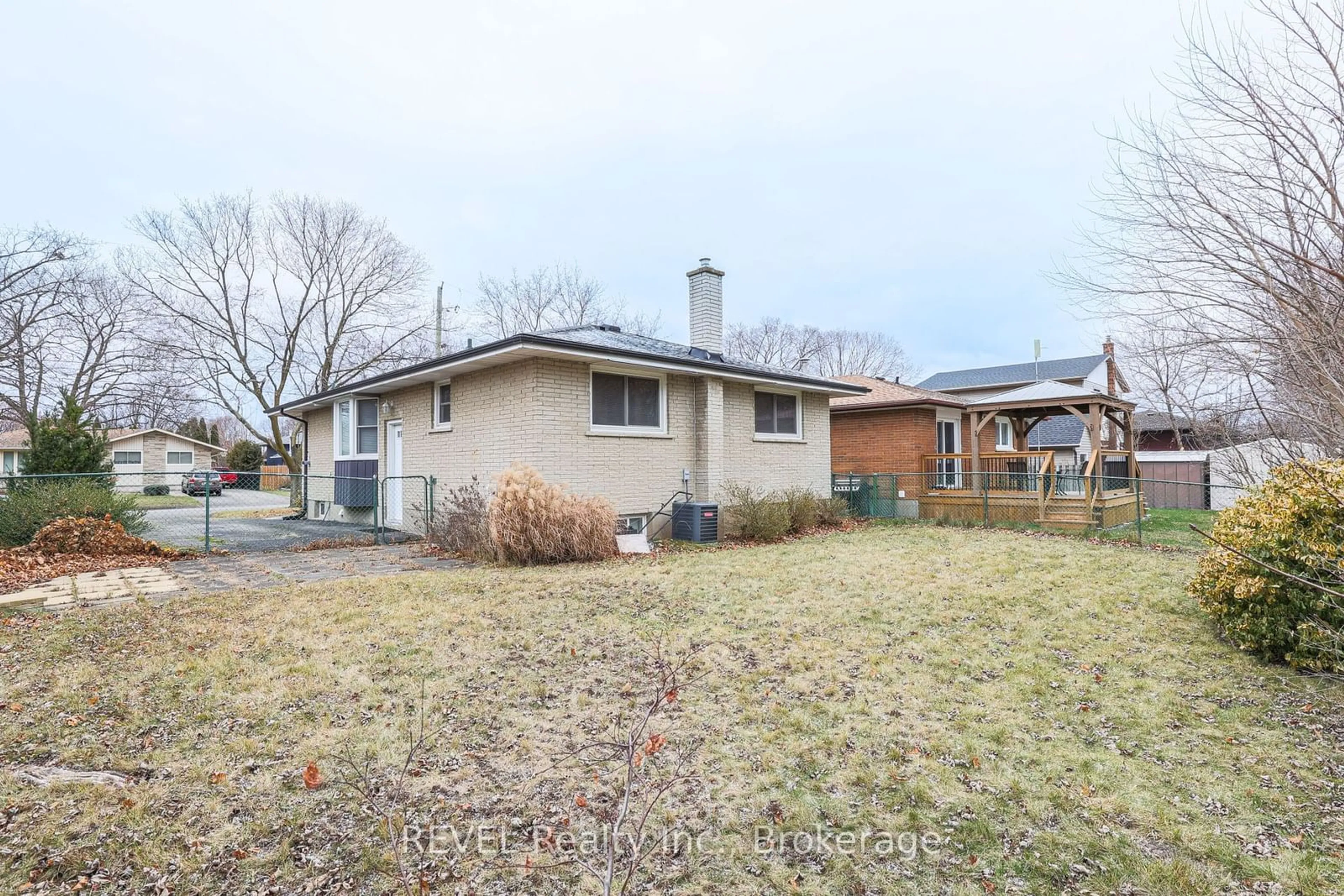 Unknown for 58 Highcourt Cres, St. Catharines Ontario L2M 3M6