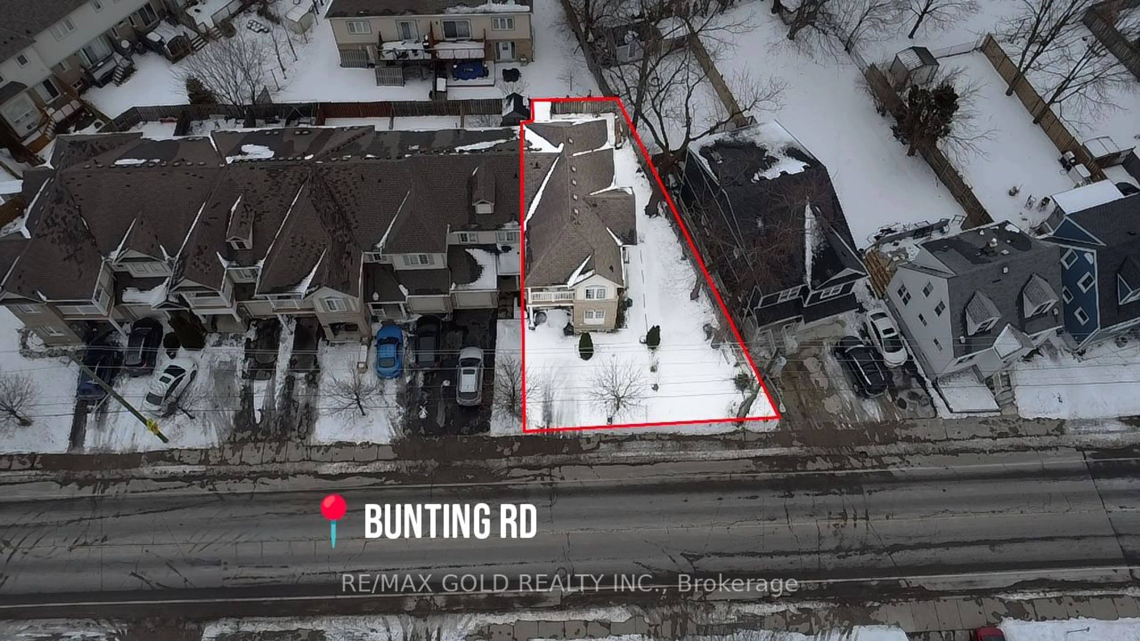 A pic from outside/outdoor area/front of a property/back of a property/a pic from drone, building for 78 Bunting Rd, St. Catharines Ontario L2P 3G9