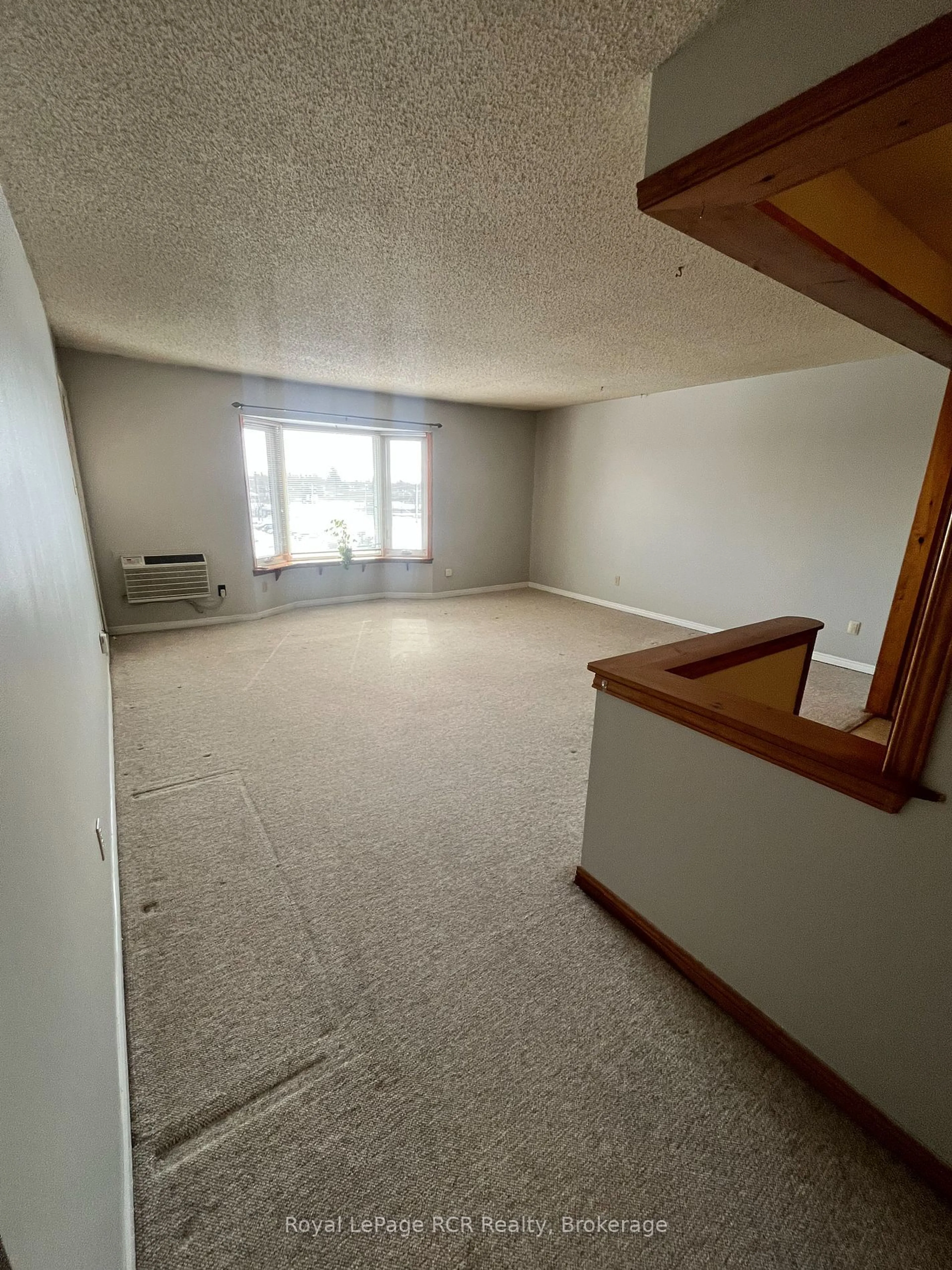 A pic of a room for 460 Durham St #301, Wellington North Ontario N0G 2L1