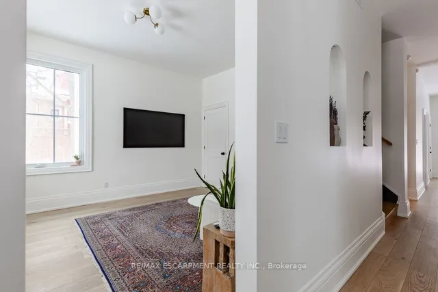 Additional property image - 45 PARK St