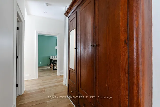 Additional property image - 45 PARK St