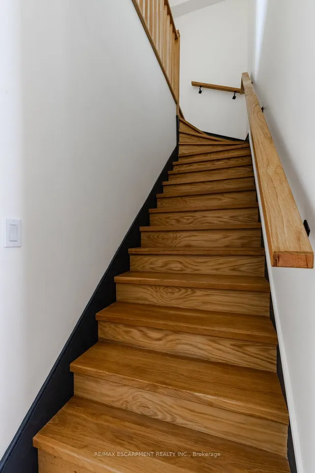 Additional property image - 45 PARK St