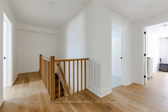 Additional property image - 45 PARK St