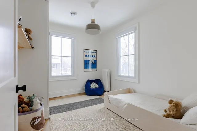 Additional property image - 45 PARK St