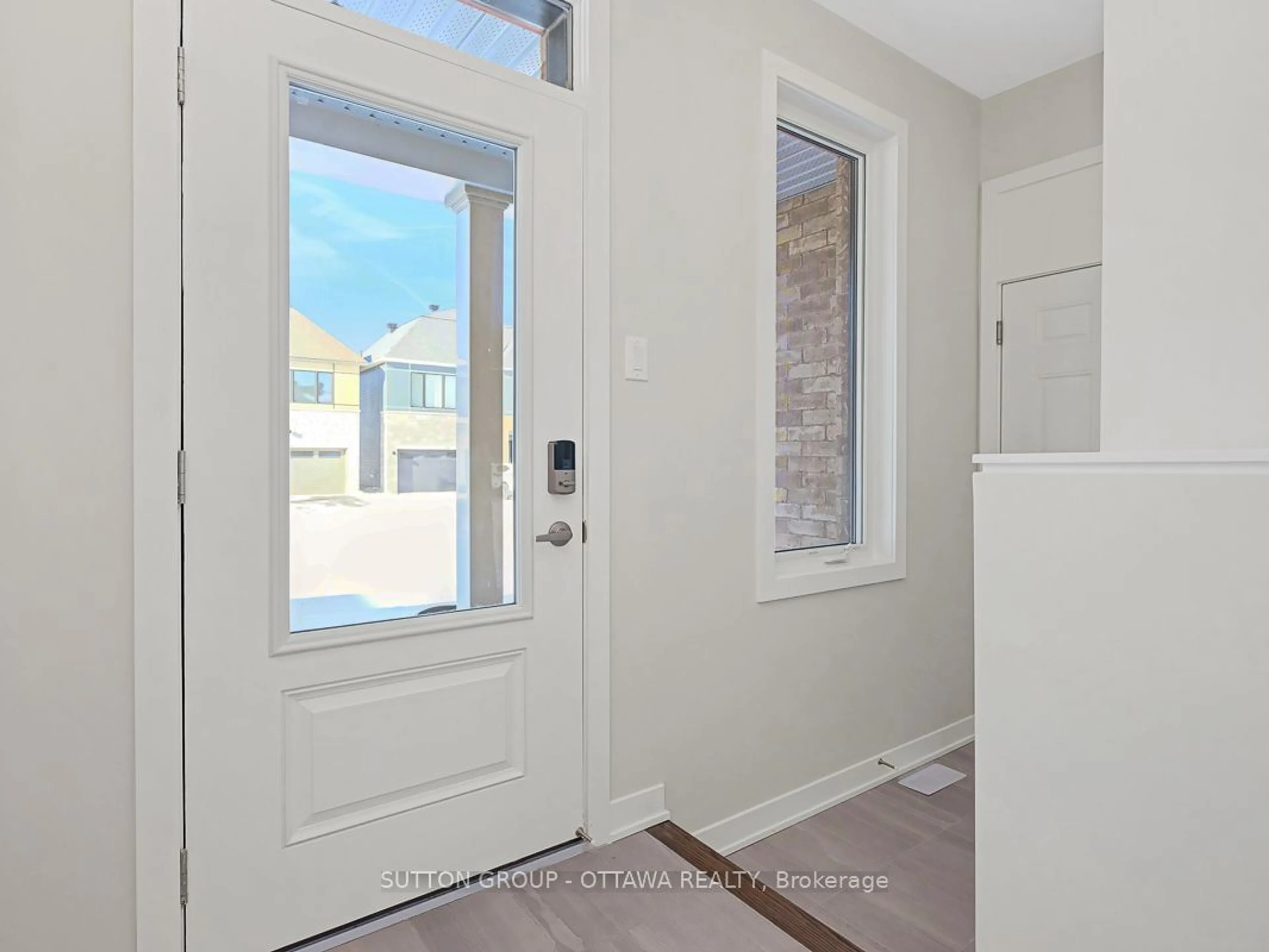 Indoor entryway for 173 Conservancy Dr, Barrhaven Ontario K2J 7L8