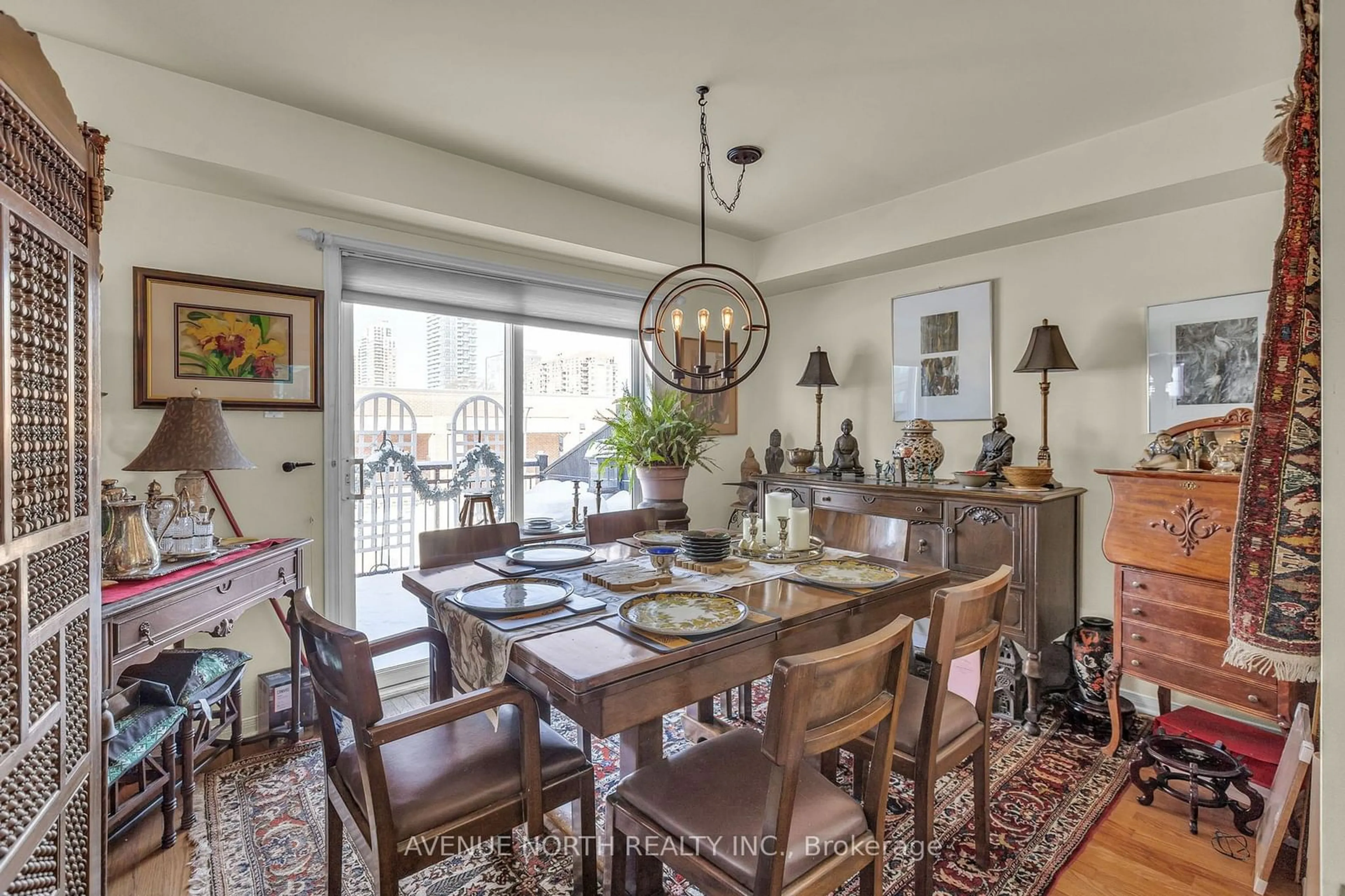 Dining room, unknown for 15 Panorama Private St, Tunneys Pasture and Ottawa West Ontario K1Y 4X1