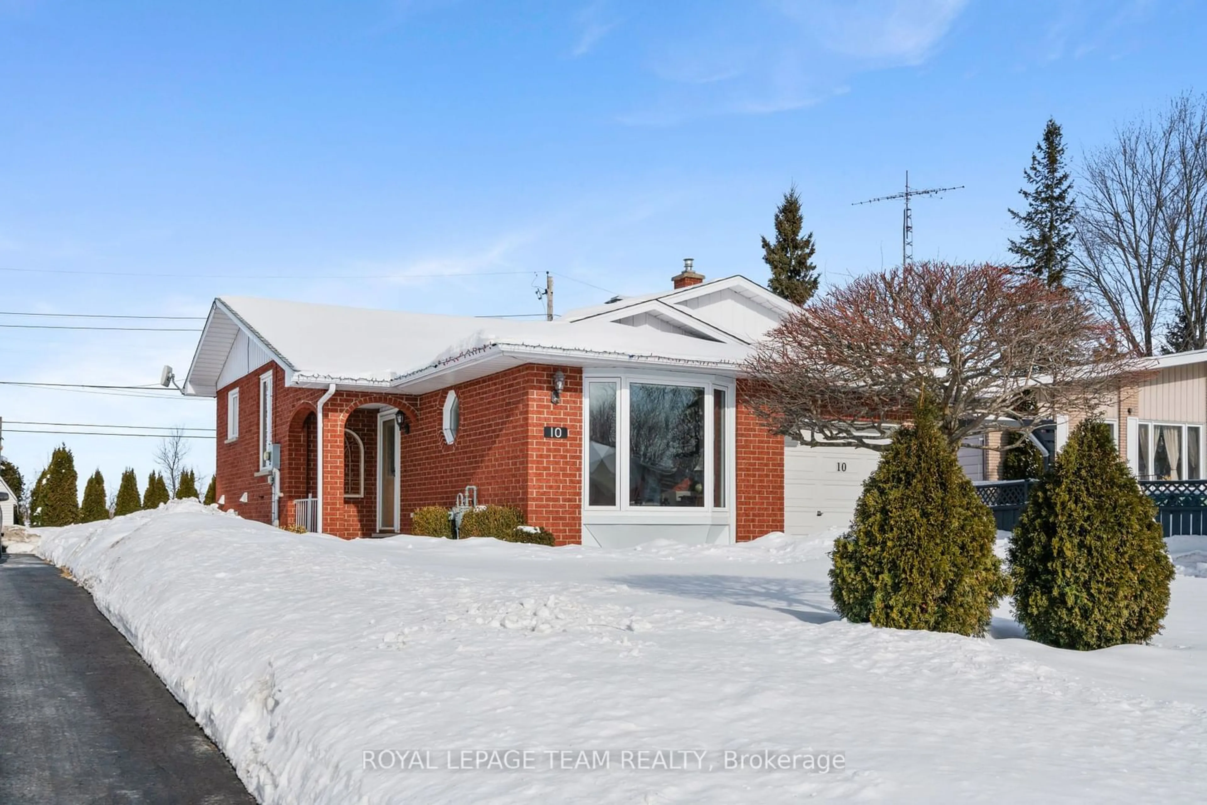 Home with brick exterior material, street for 10 Louden Terr, South Dundas Ontario K0C 1X0