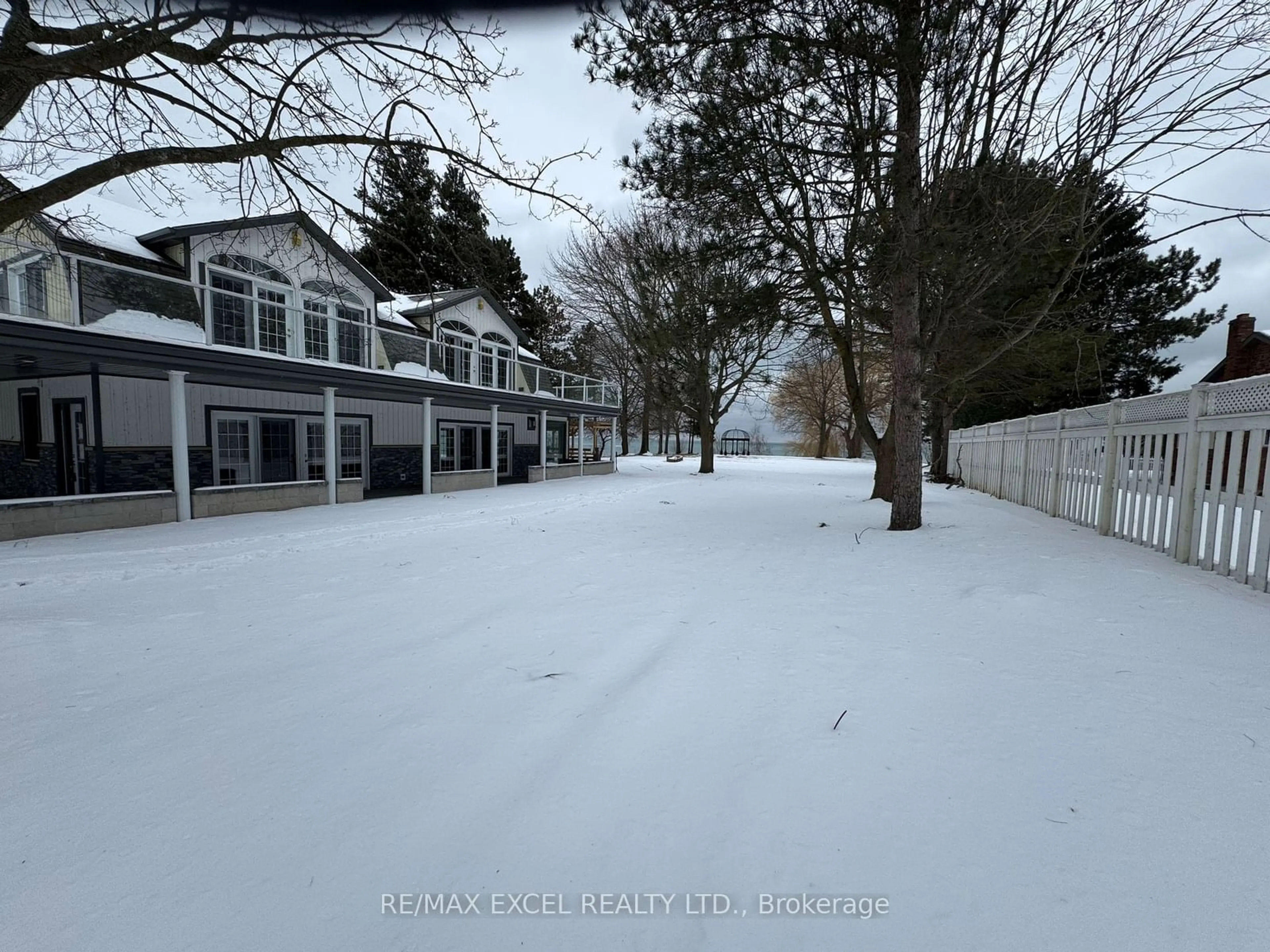 A pic from outside/outdoor area/front of a property/back of a property/a pic from drone, street for 12 Firelane 13A Rd, Niagara-on-the-Lake Ontario L0S 1J0