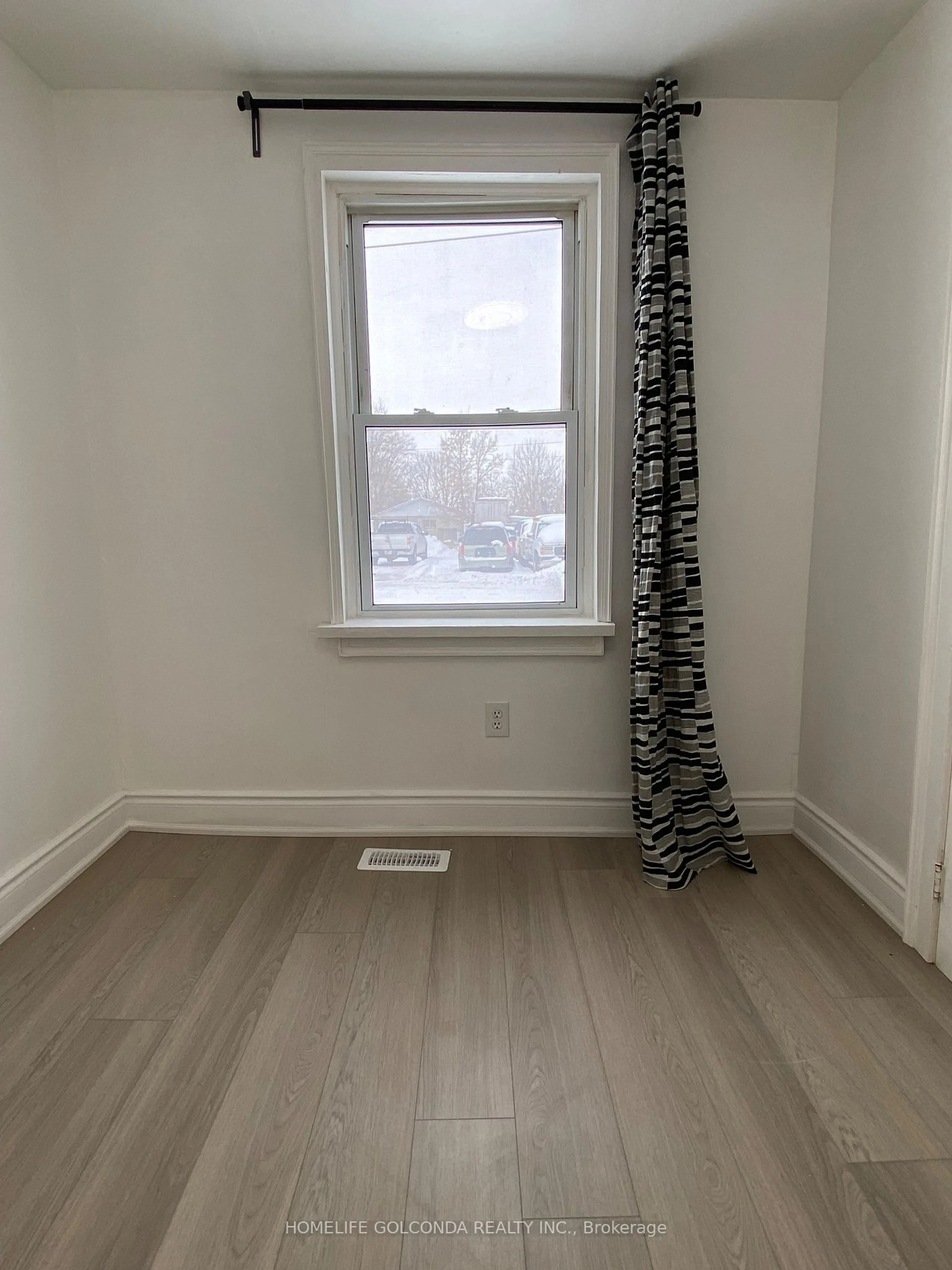 A pic of a room for 21 Stewart St, Brantford Ontario N3S 6B6