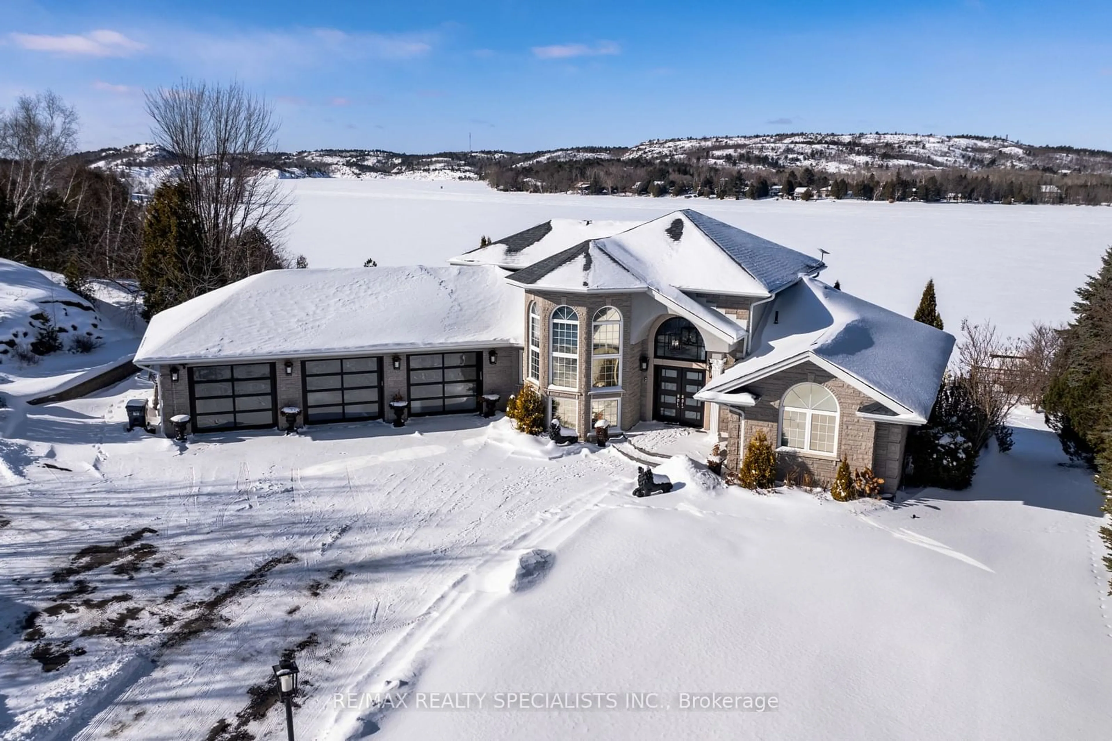 A pic from outside/outdoor area/front of a property/back of a property/a pic from drone, unknown for 1720 South Lane Rd, Greater Sudbury Ontario P3G 1N8