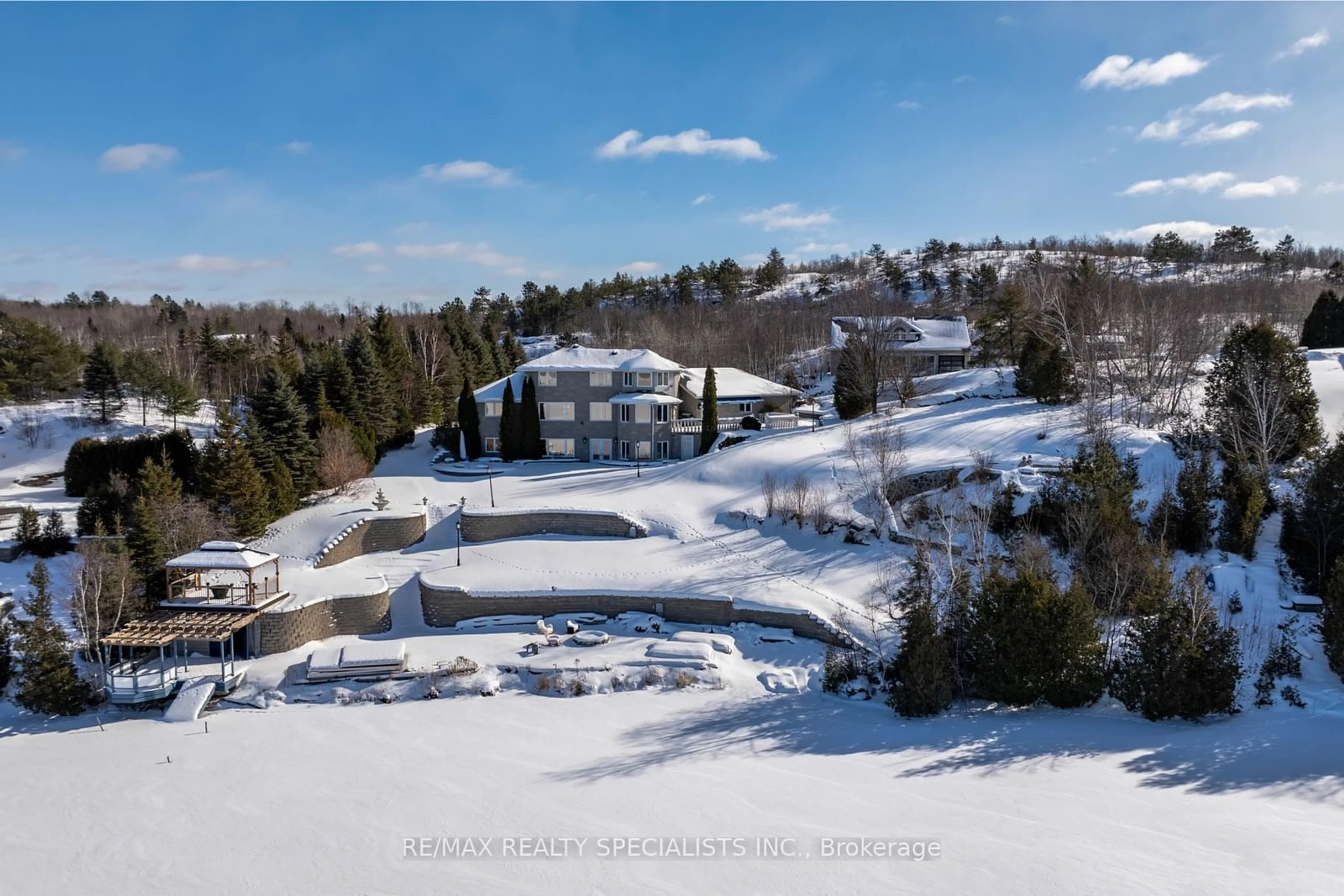 A pic from outside/outdoor area/front of a property/back of a property/a pic from drone, mountain view for 1720 South Lane Rd, Greater Sudbury Ontario P3G 1N8