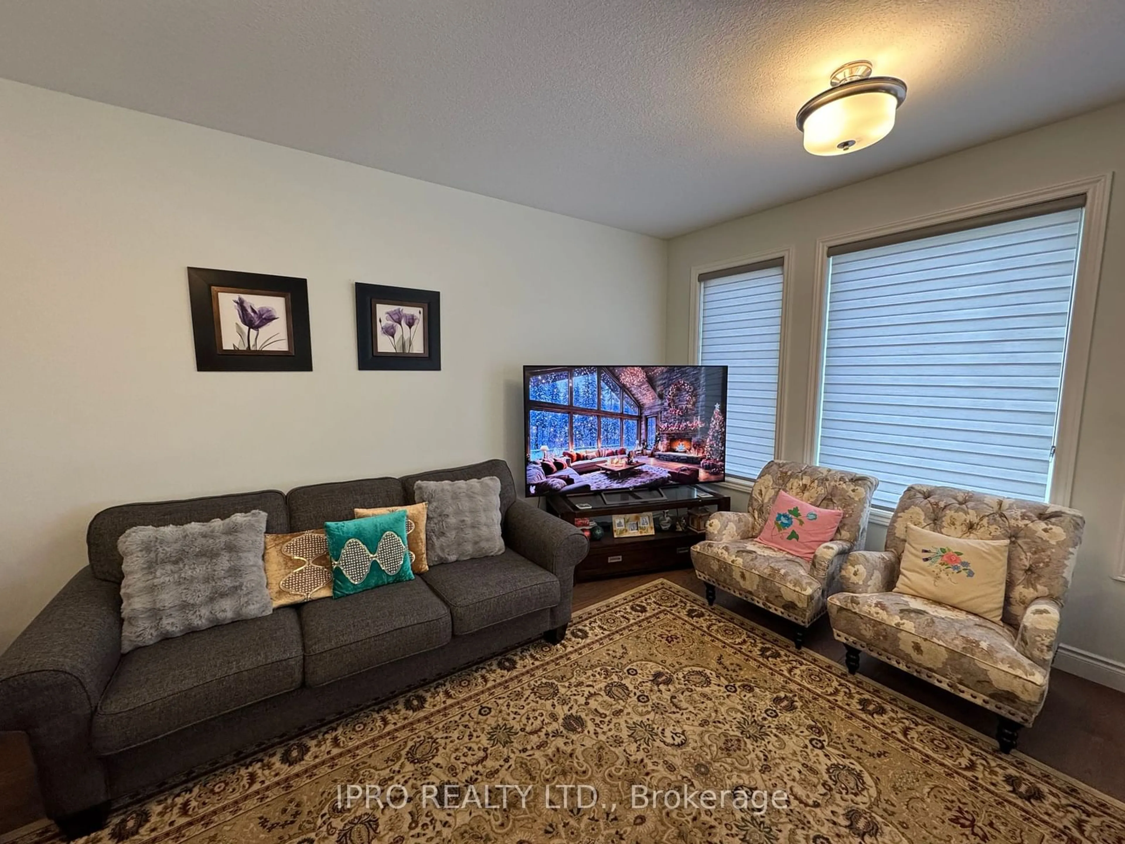 Living room with furniture, carpet floor for 3719 Somerston Cres, London Ontario N6L 0G4