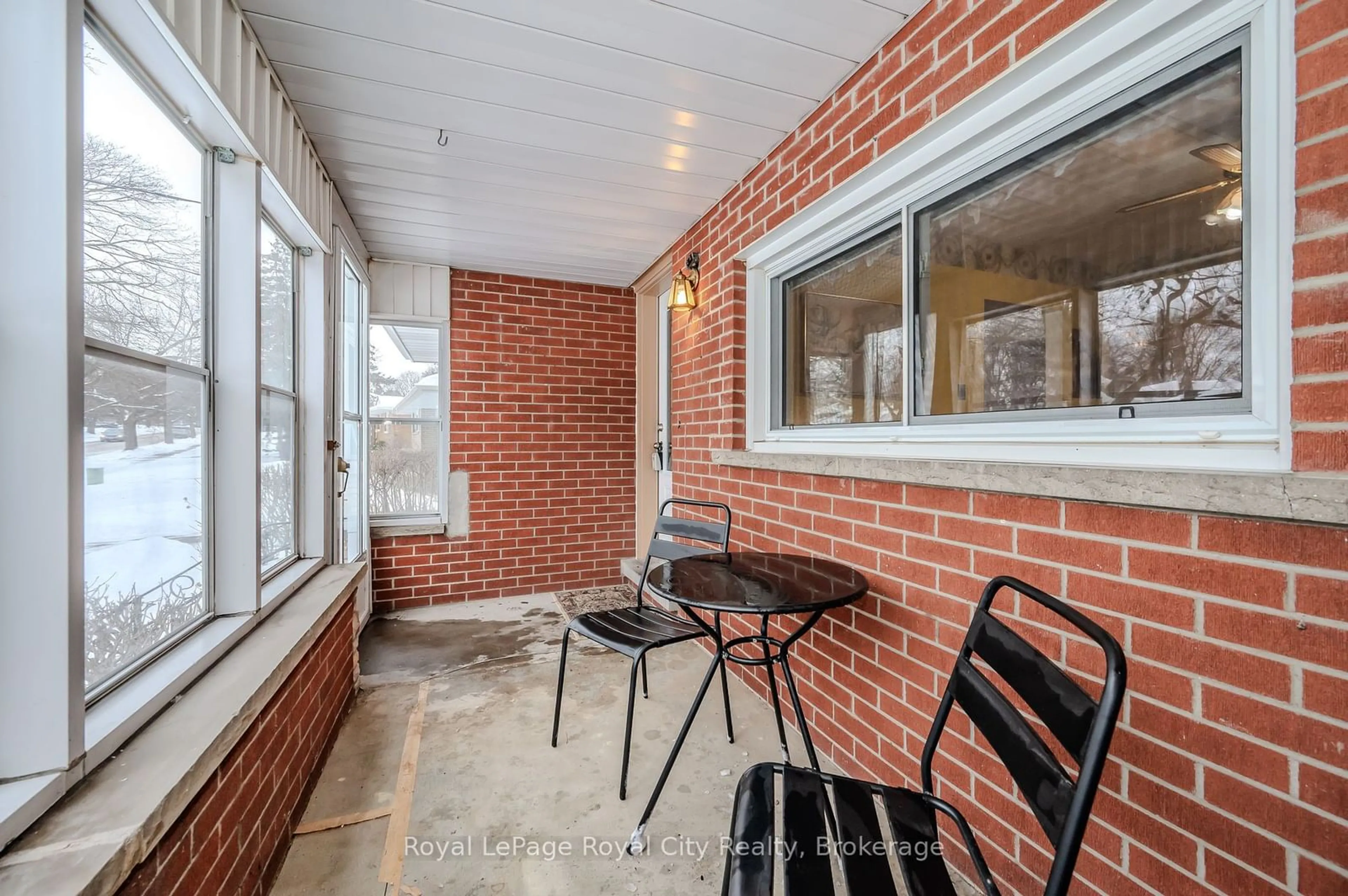 Patio, street for 100 Boniface Ave, Kitchener Ontario N2C 1L9