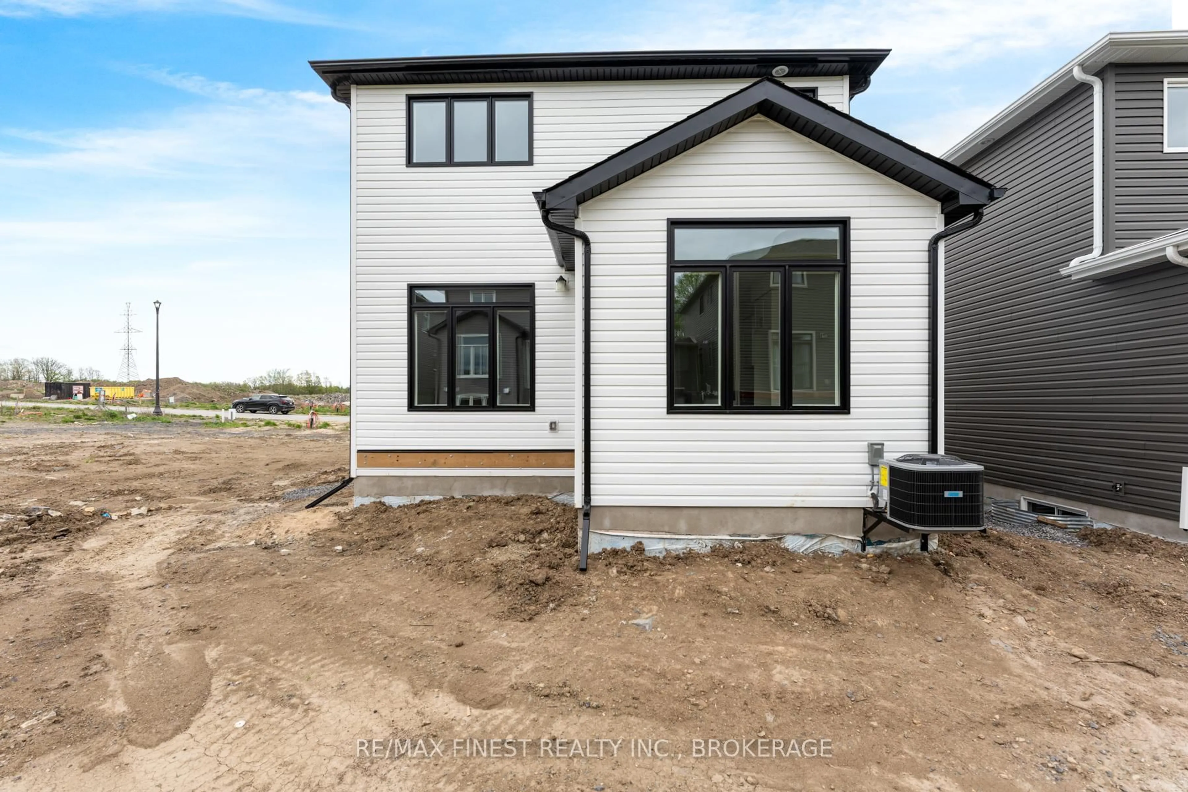 Home with vinyl exterior material, building for 1327 Turnbull Way #Lot E70, Kingston Ontario K7P 0L8