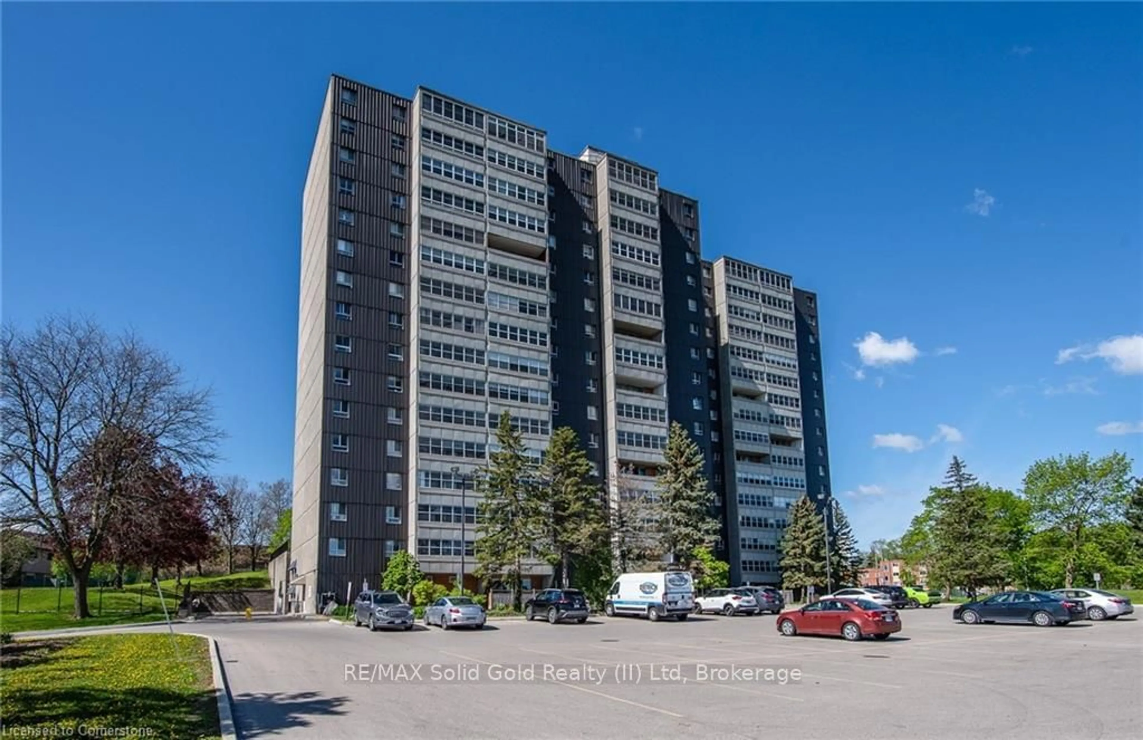 A pic from outside/outdoor area/front of a property/back of a property/a pic from drone, building for 225 Harvard Pl #801, Waterloo Ontario N2J 4H4