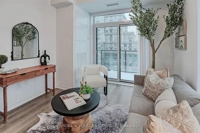 Additional property image - 460 Dundas St Unit 611