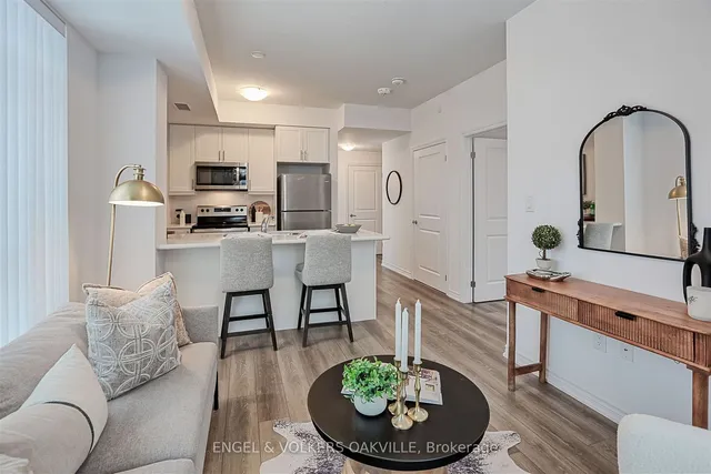 Additional property image - 460 Dundas St Unit 611