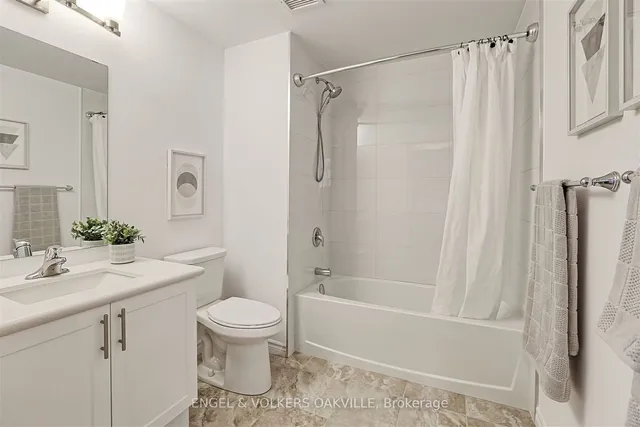 Additional property image - 460 Dundas St Unit 611
