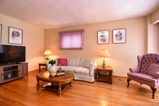 Additional property image - 40 SEELEY Ave
