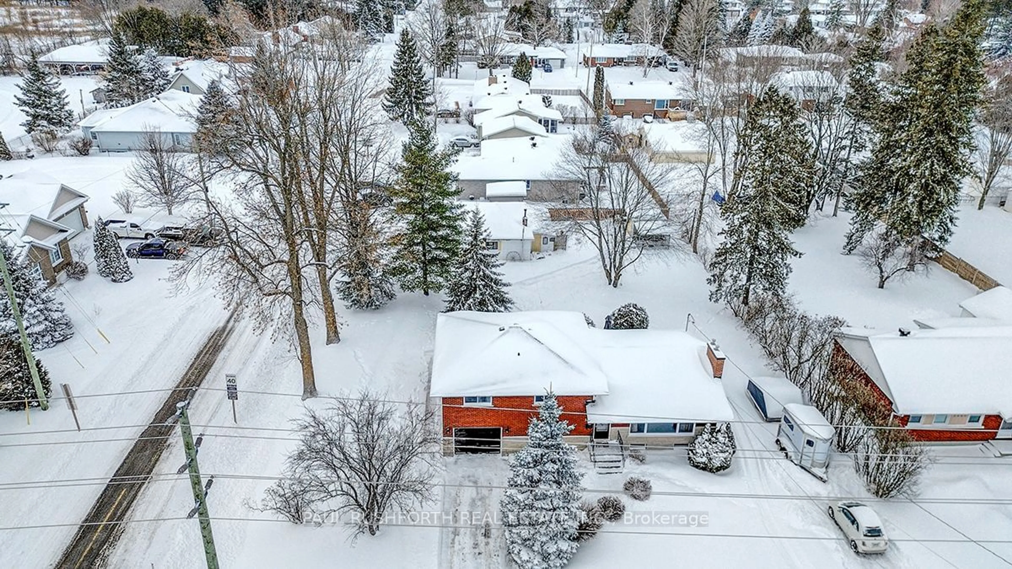 A pic from outside/outdoor area/front of a property/back of a property/a pic from drone, street for 3698 Mcbean St, Richmond Ontario K0A 2Z0