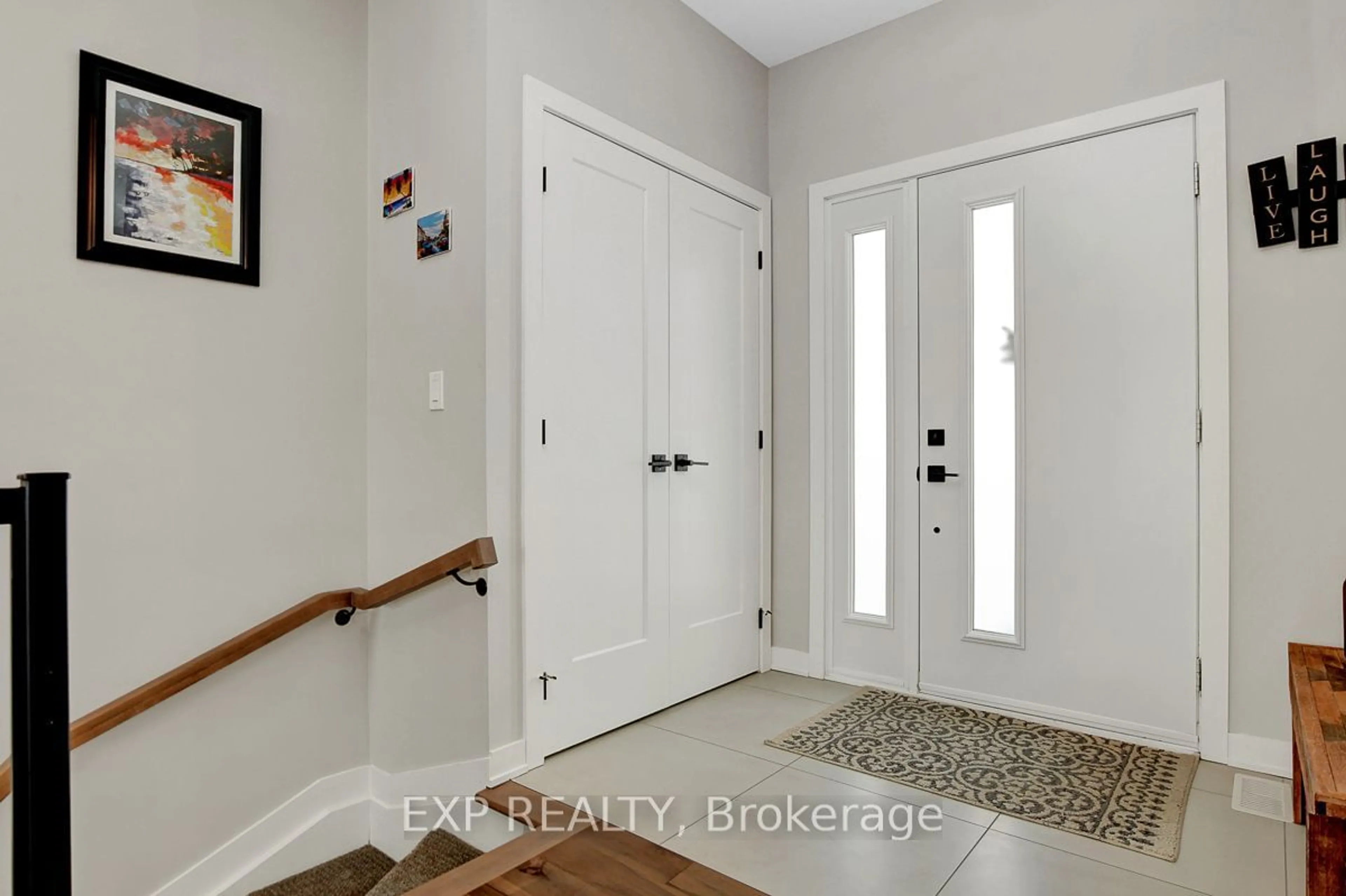 Indoor entryway for 4 Tracy Lane, Rideau Lakes Ontario K7A 4S5