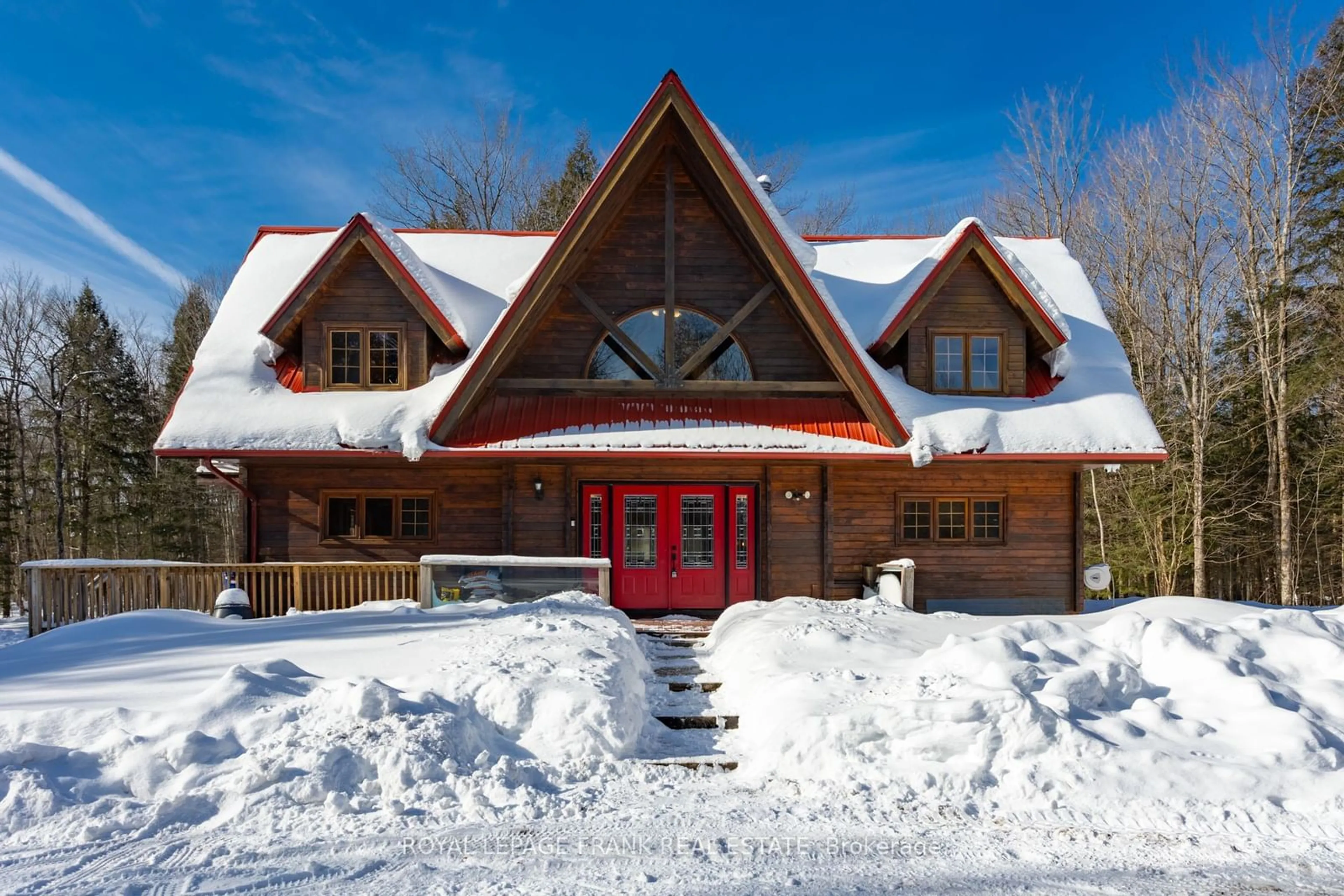 Indoor foyer for 3515 County Rd 121 Rd, Kawartha Lakes Ontario K0M 2A0