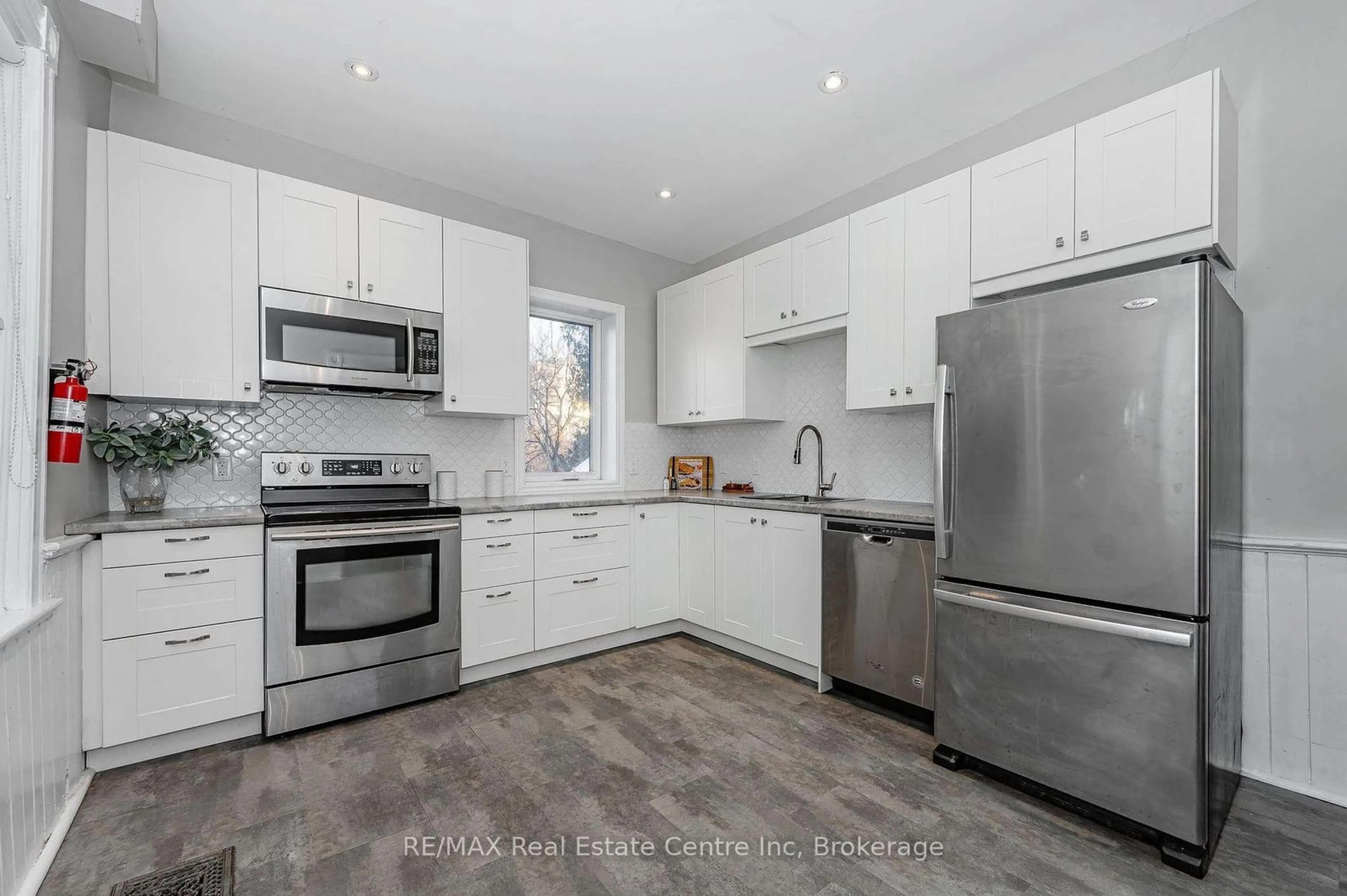 Open concept kitchen, unknown for 103 Surrey St, Guelph Ontario N1H 3P7