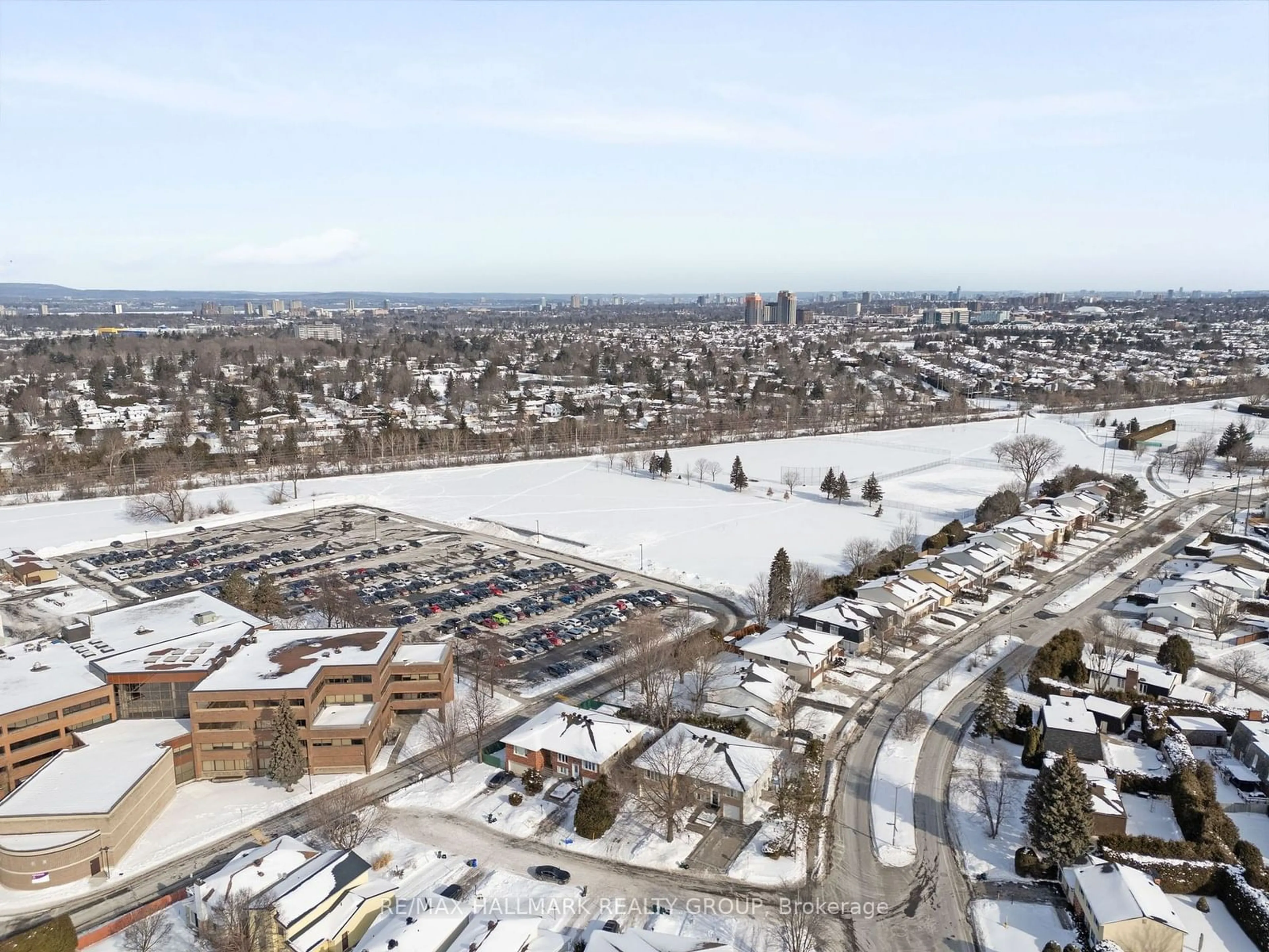 A pic from outside/outdoor area/front of a property/back of a property/a pic from drone, street for 3 Ashwick Crt, South of Baseline to Knoxdale Ontario K2G 3S4