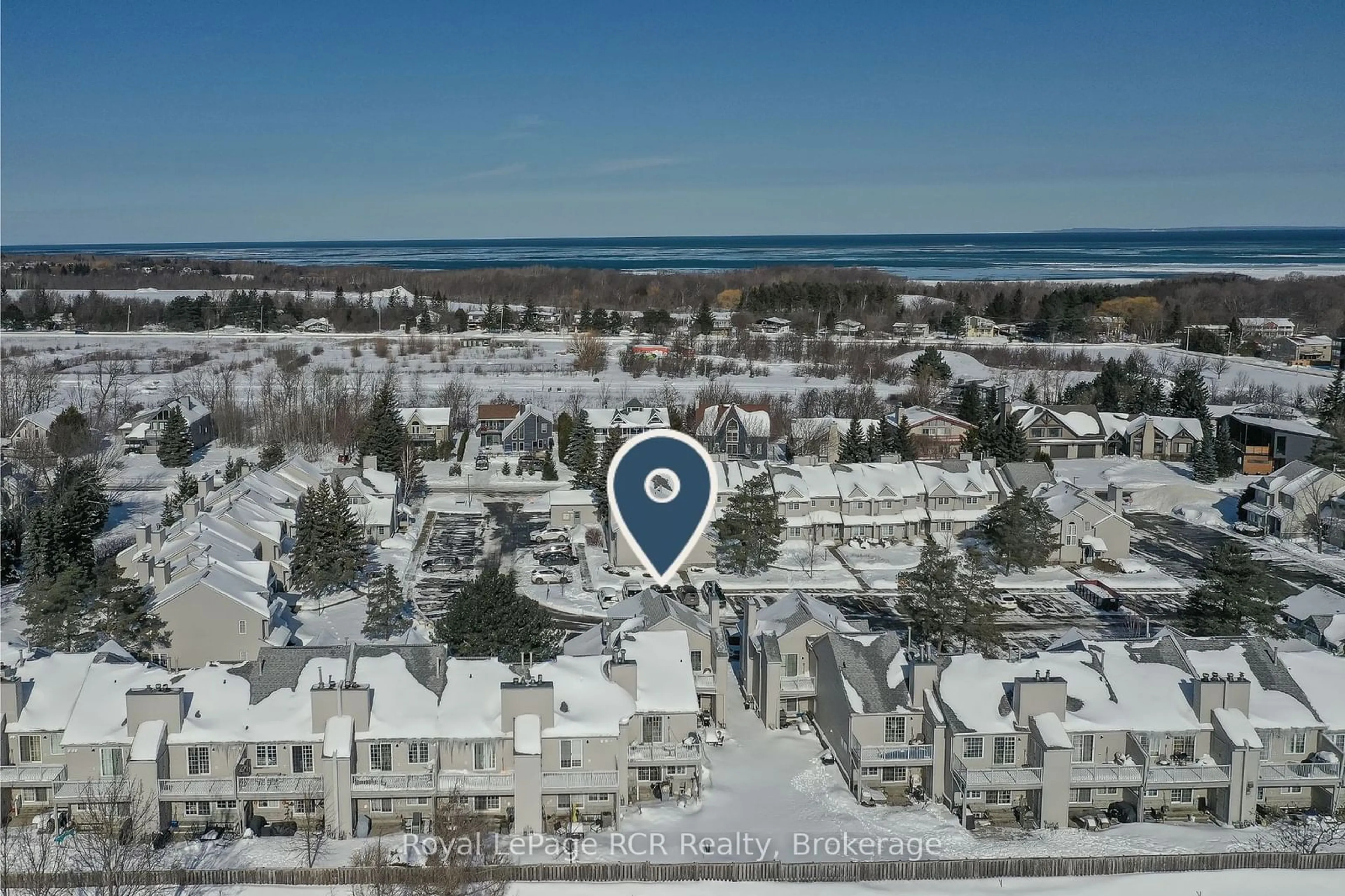 A pic from outside/outdoor area/front of a property/back of a property/a pic from drone, water/lake/river/ocean view for 162 Settlers Cres #22, Blue Mountains Ontario L9Y 0M4