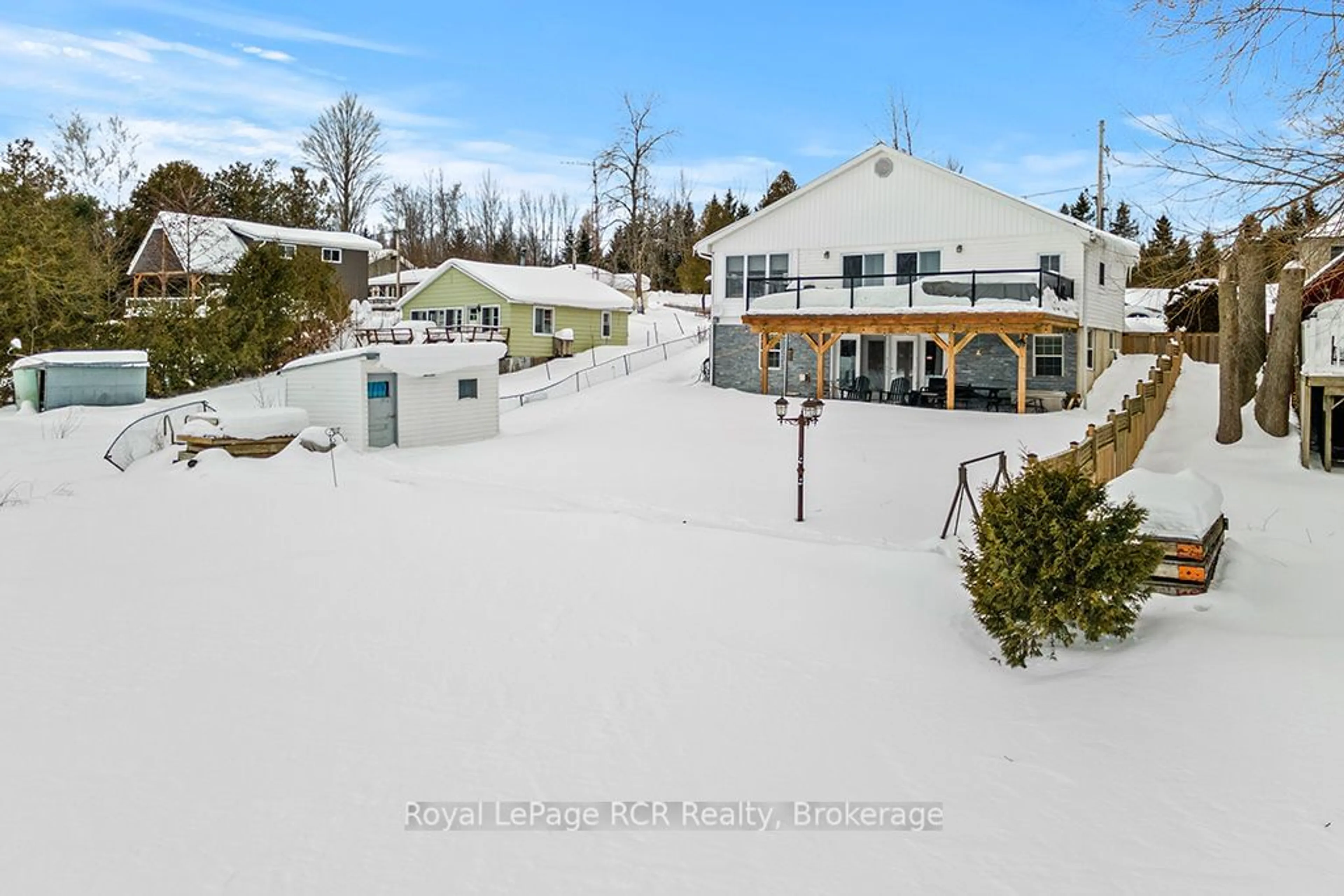 A pic from outside/outdoor area/front of a property/back of a property/a pic from drone, mountain view for 48 Island View Dr, South Bruce Peninsula Ontario N0H 1A0