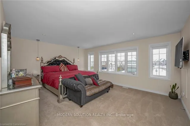 Additional property image - 142 IRWIN Ave