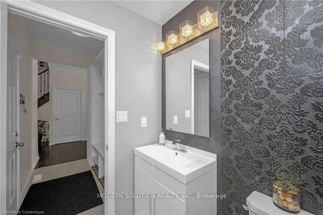 Additional property image - 142 IRWIN Ave