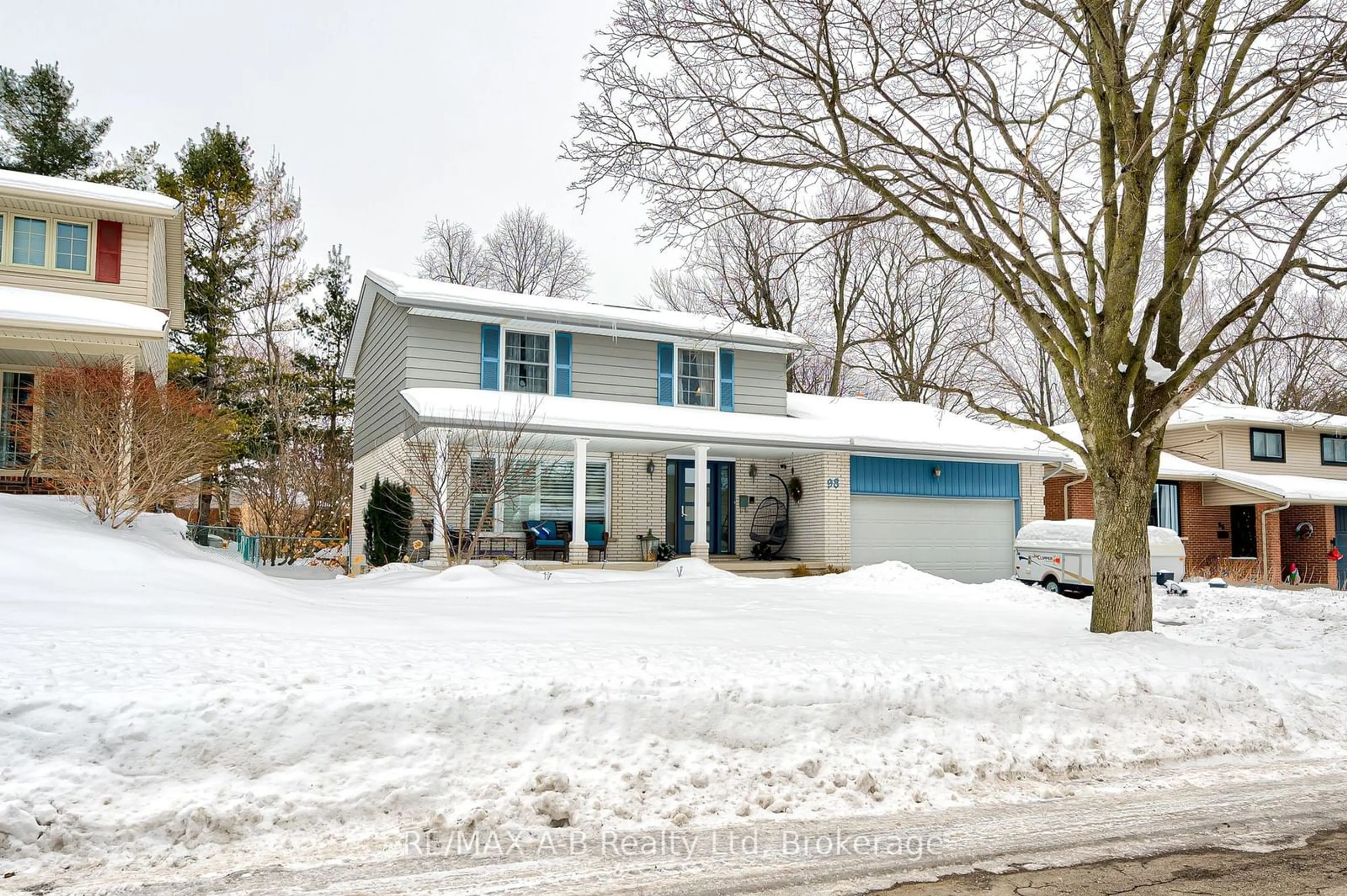 Home with vinyl exterior material, street for 98 Mccarron Cres, Waterloo Ontario N2L 5N2