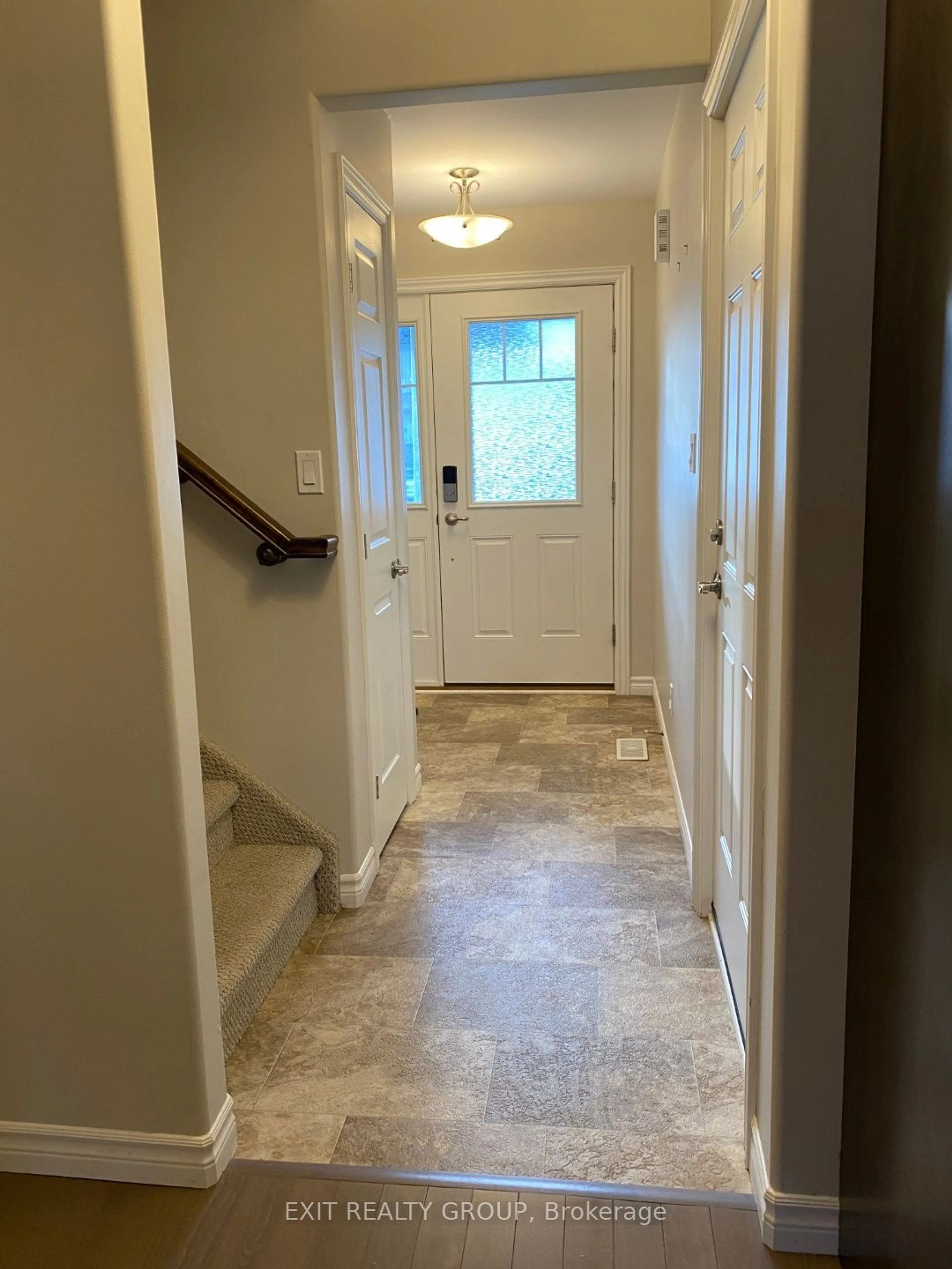 Indoor entryway for 81 Mountain Ash Dr, Belleville Ontario K8N 0E3