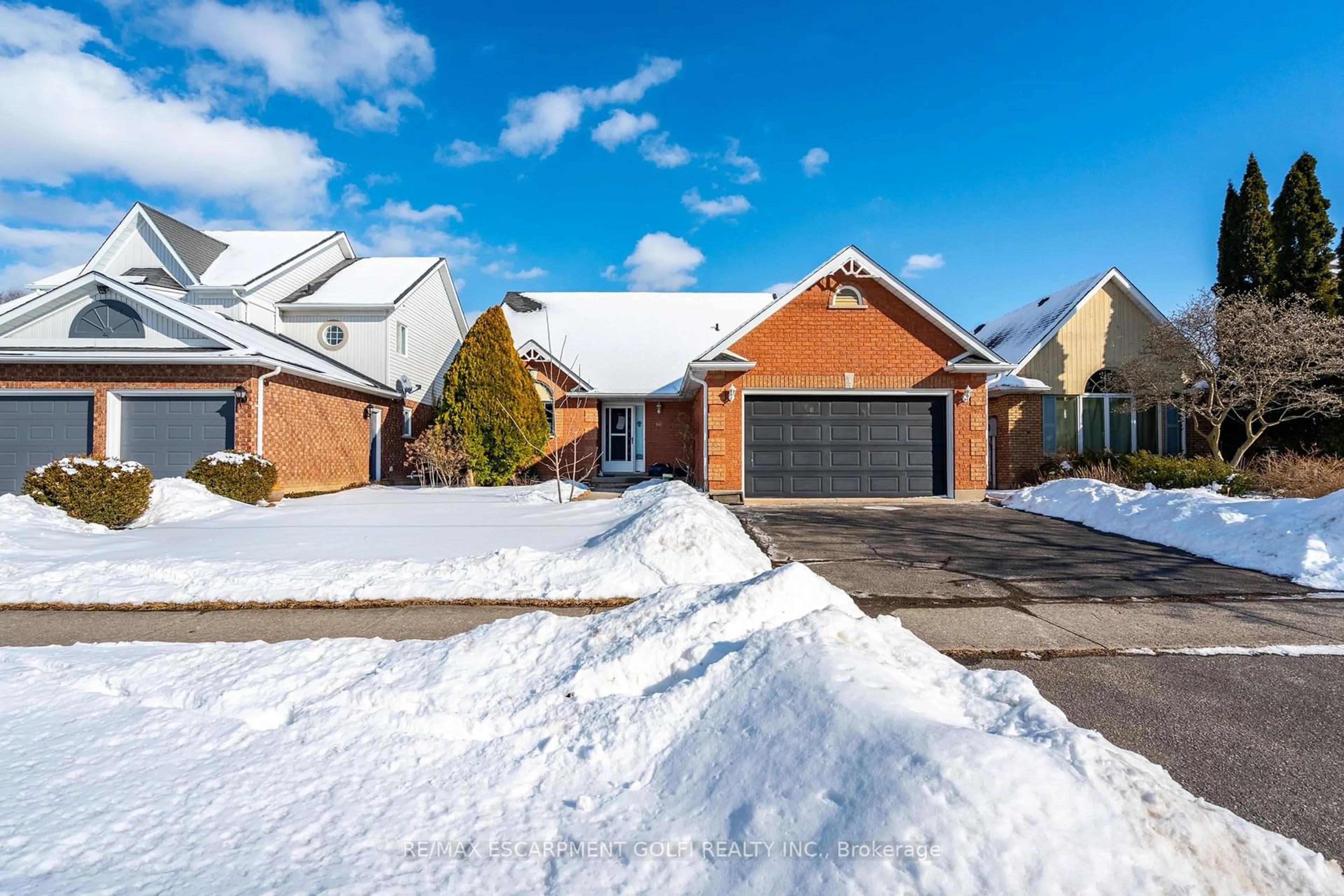 Home with brick exterior material, street for 142 Vansickle St, St. Catharines Ontario L2S 3W5