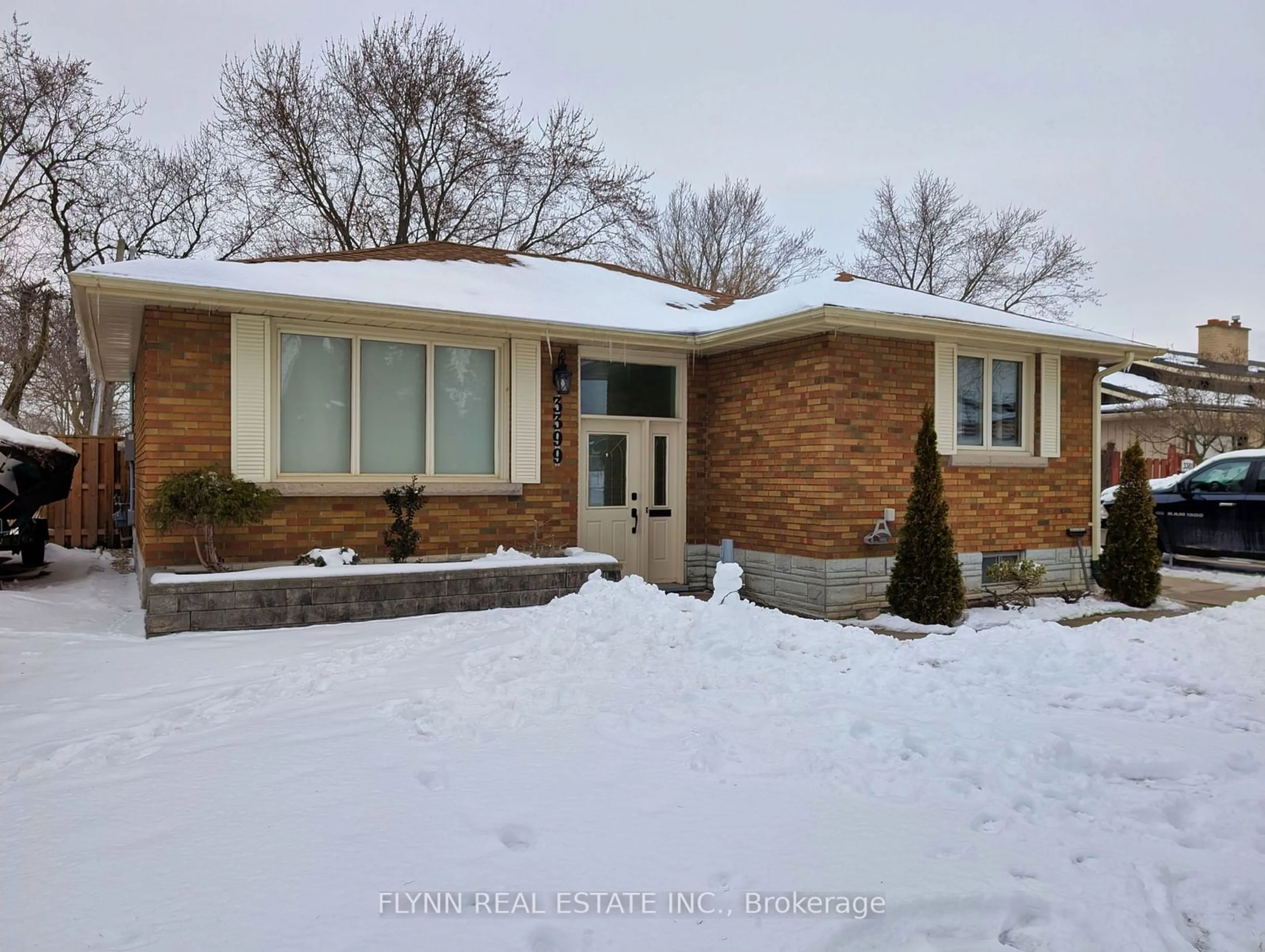 Home with brick exterior material, street for 3399 CATTELL Dr, Niagara Falls Ontario L2G 6N3